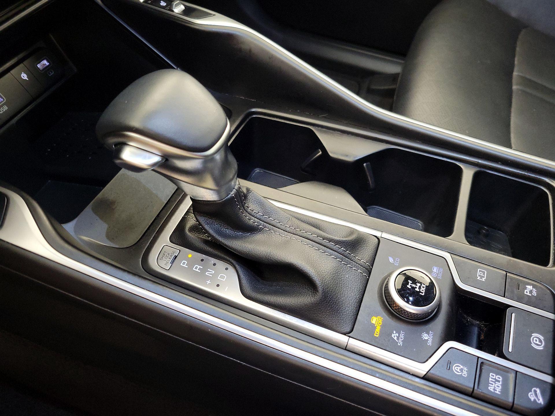 Thumbnail: 2022 Kia Sorento - 17