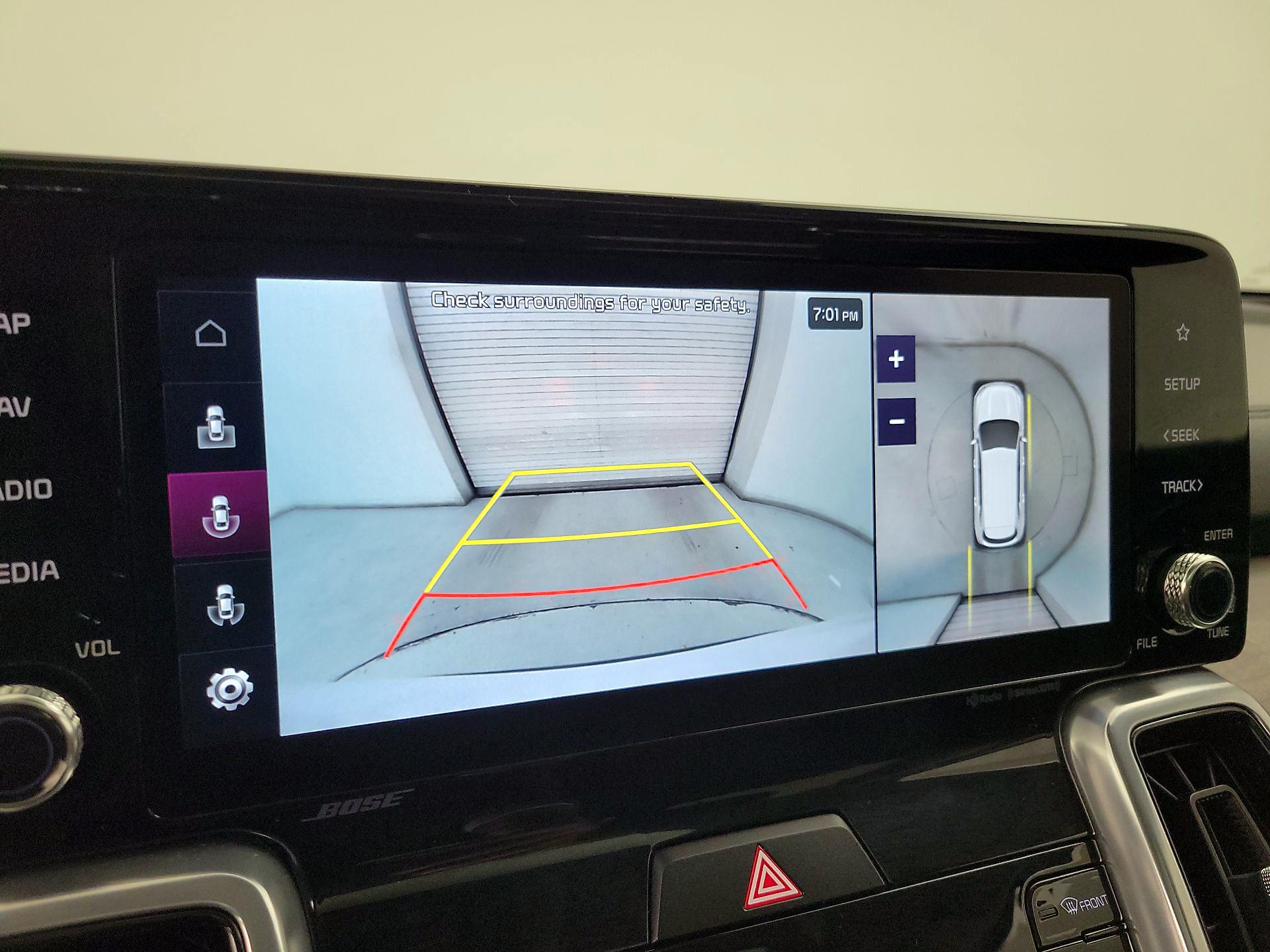 Thumbnail: 2023 Kia Sorento - 15