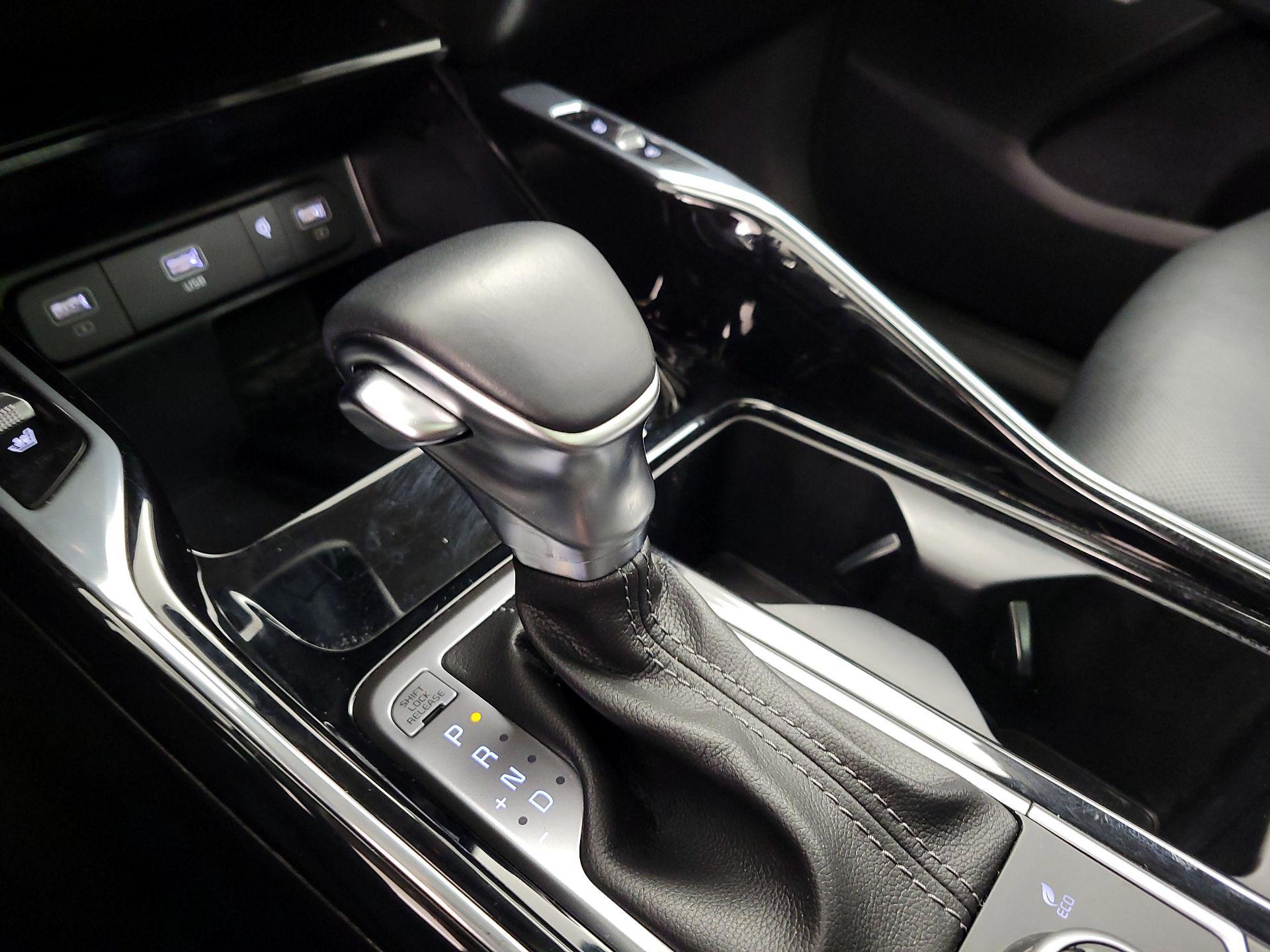 Thumbnail: 2023 Kia Sorento - 18