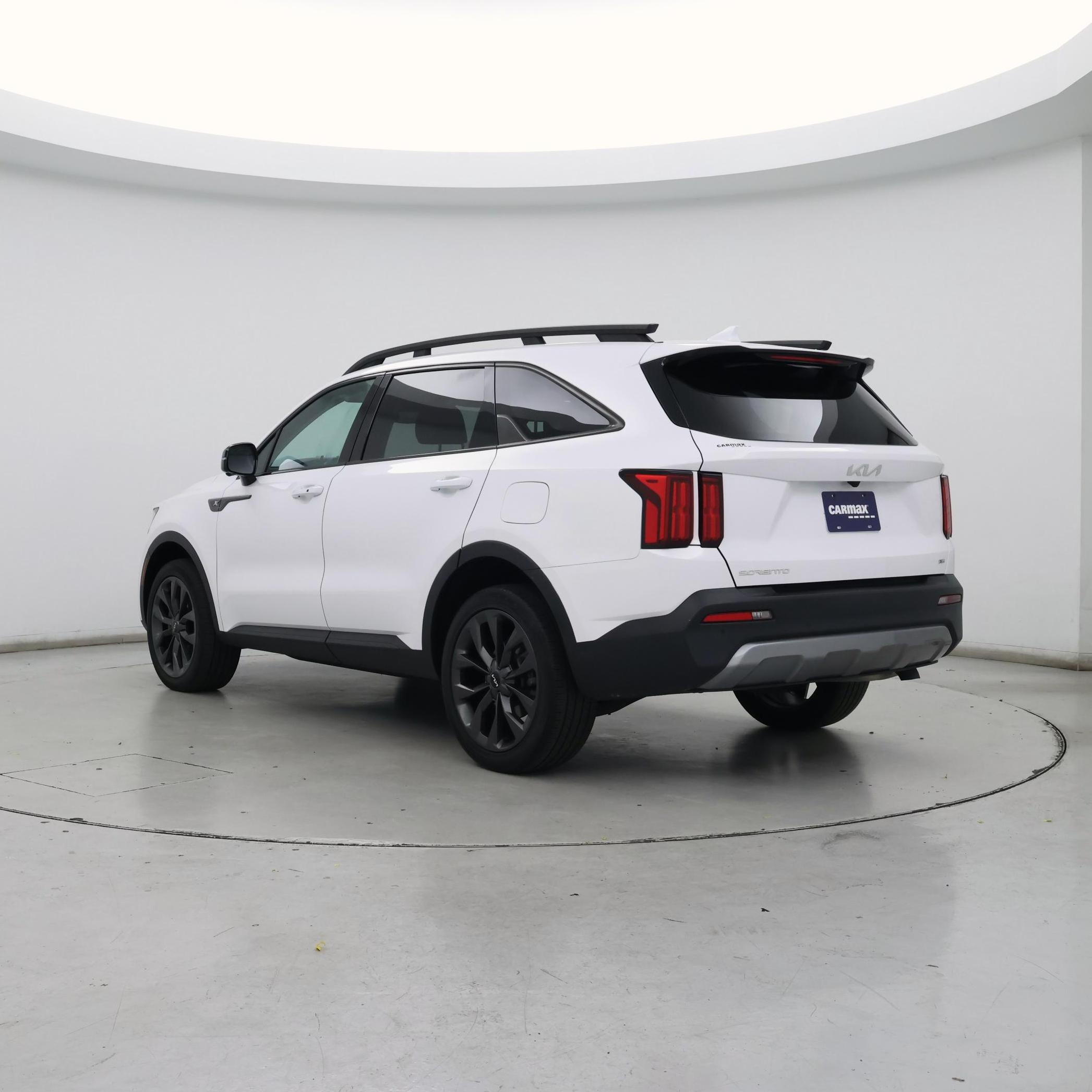 Thumbnail: 2023 Kia Sorento - 2