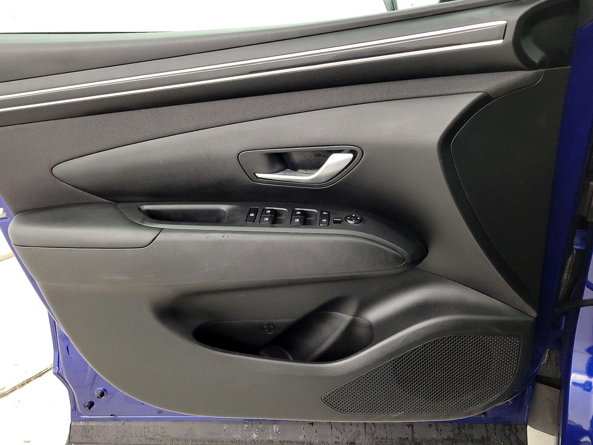 Thumbnail: 2023 Hyundai Tucson - 12