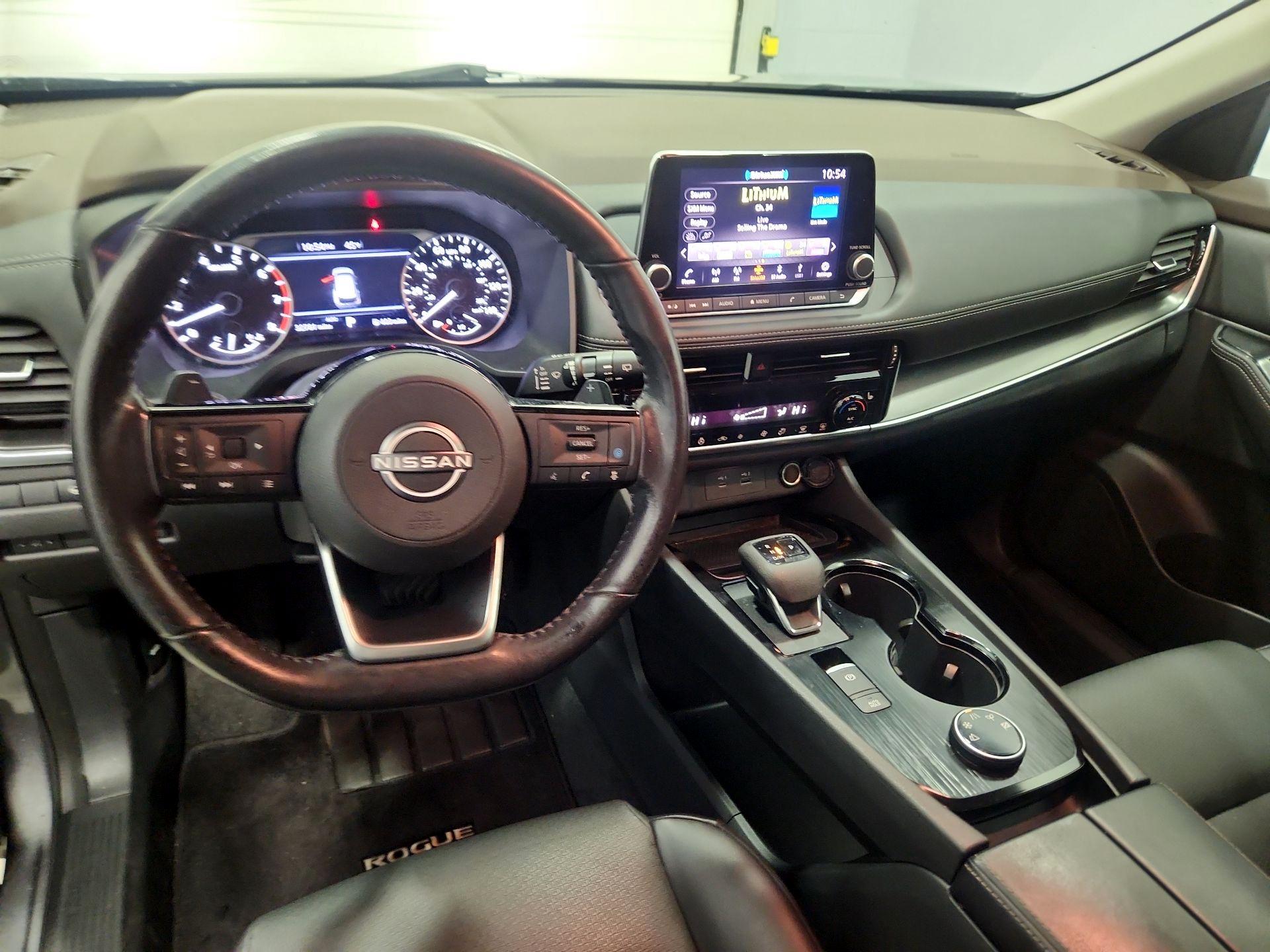 Thumbnail: 2022 Nissan Rogue - 9