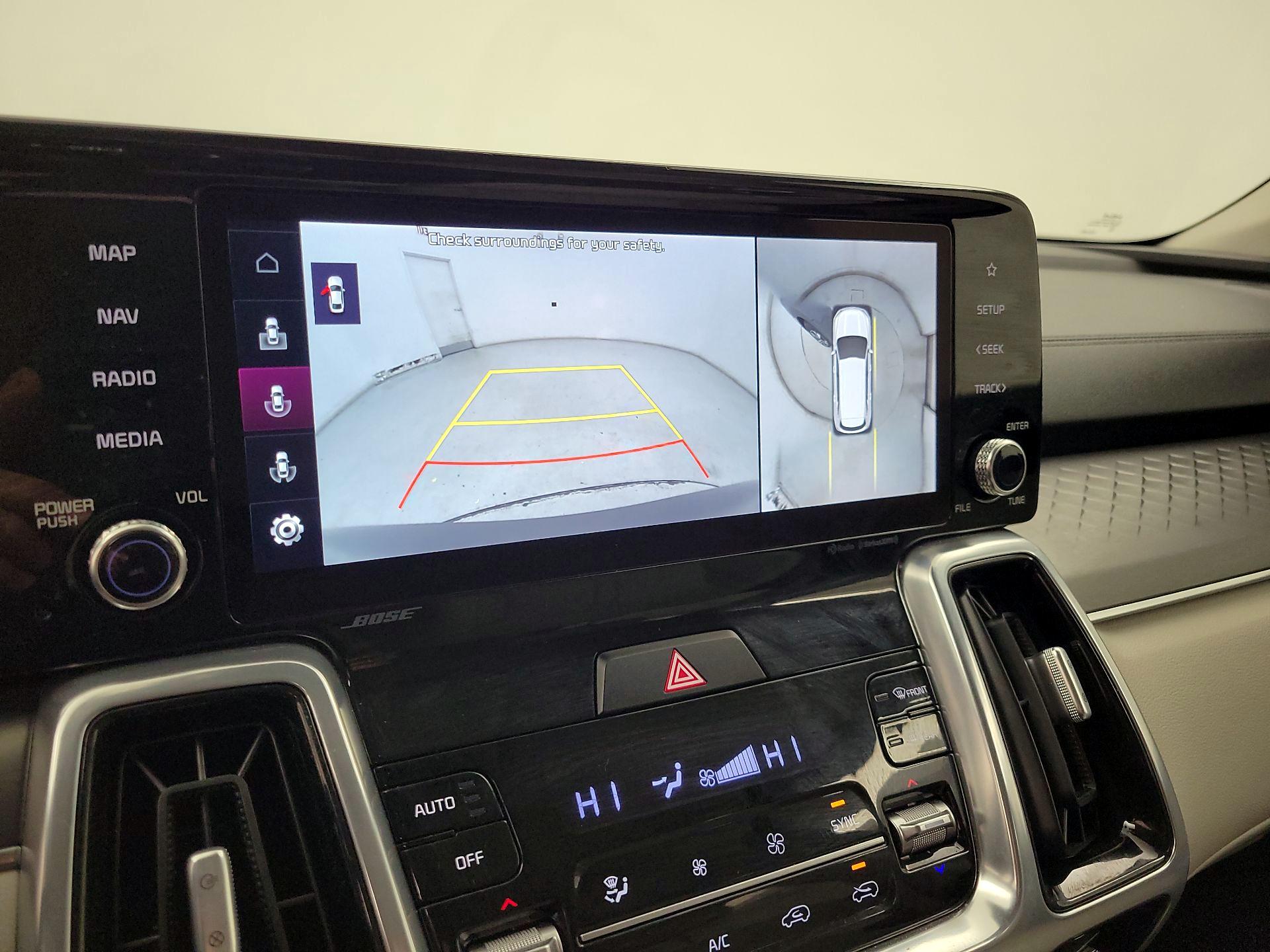 Thumbnail: 2023 Kia Sorento - 15