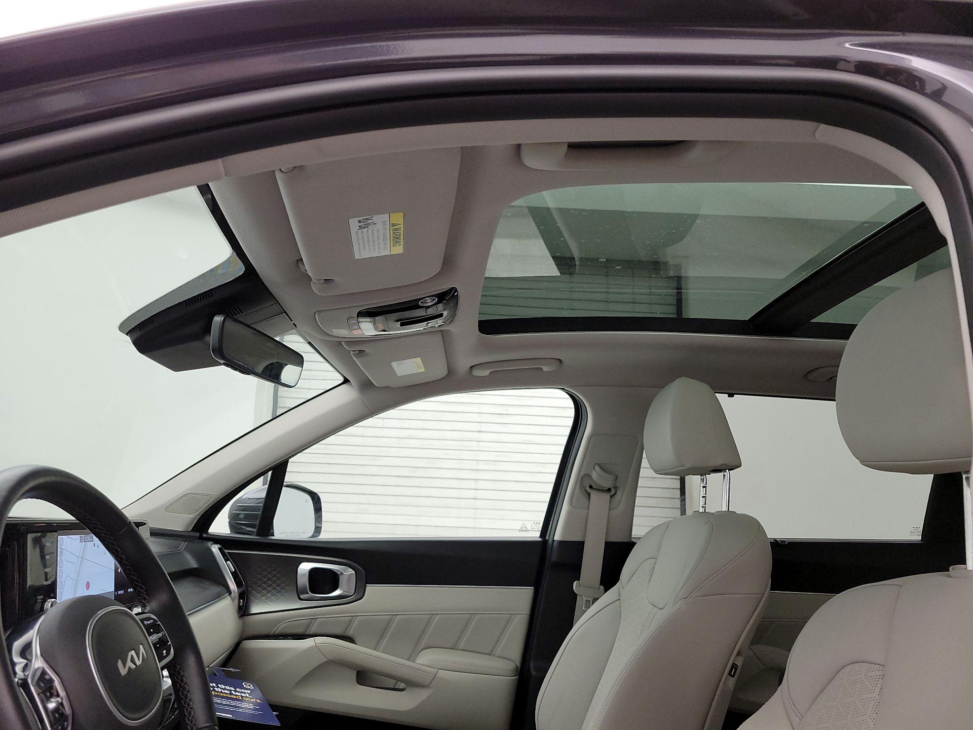 Thumbnail: 2023 Kia Sorento - 20