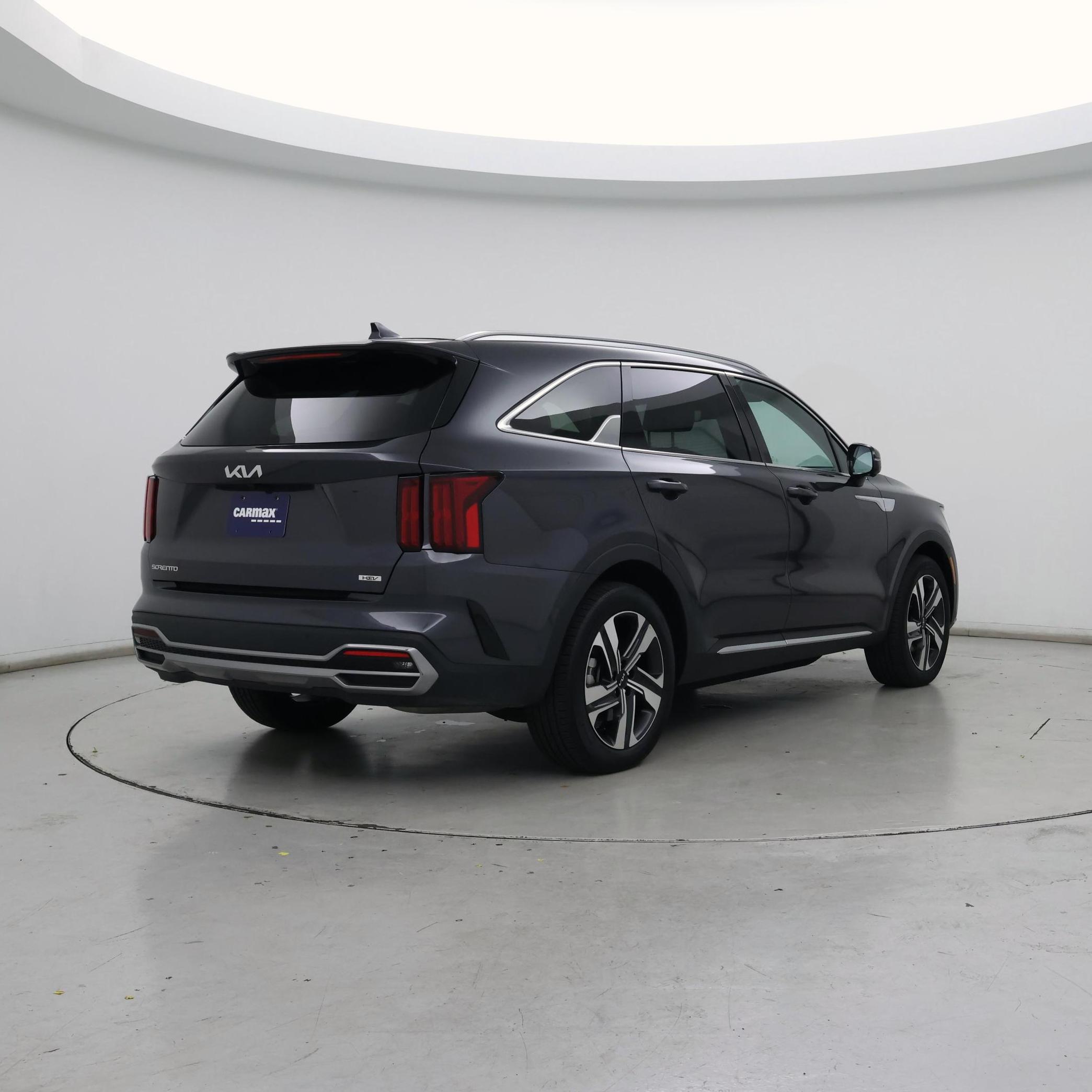 Thumbnail: 2023 Kia Sorento - 8