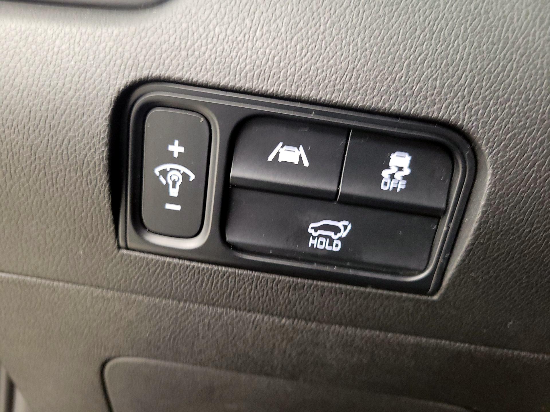 Thumbnail: 2022 Kia Sorento - 13