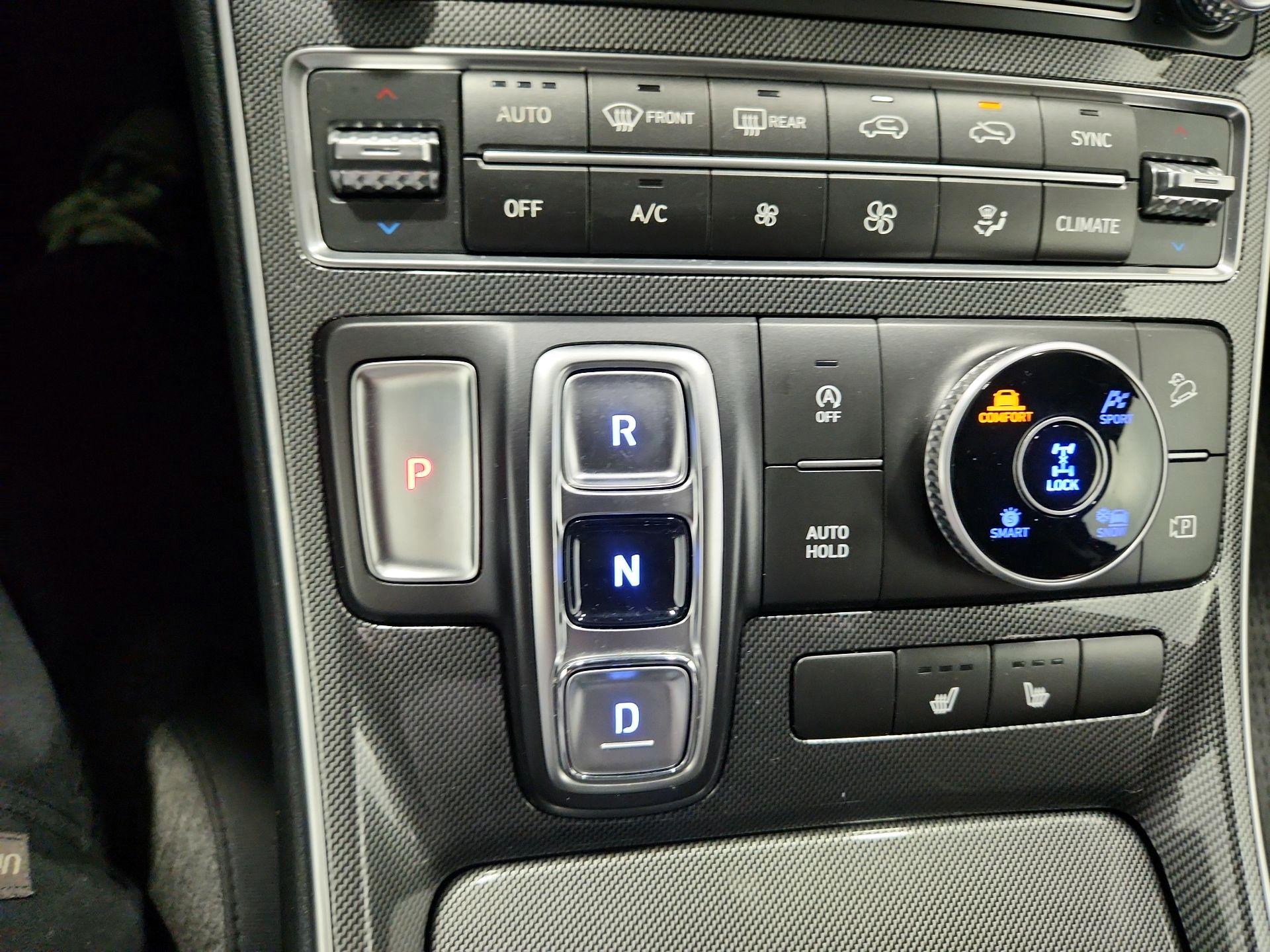 Thumbnail: 2023 Hyundai Santa Fe - 17