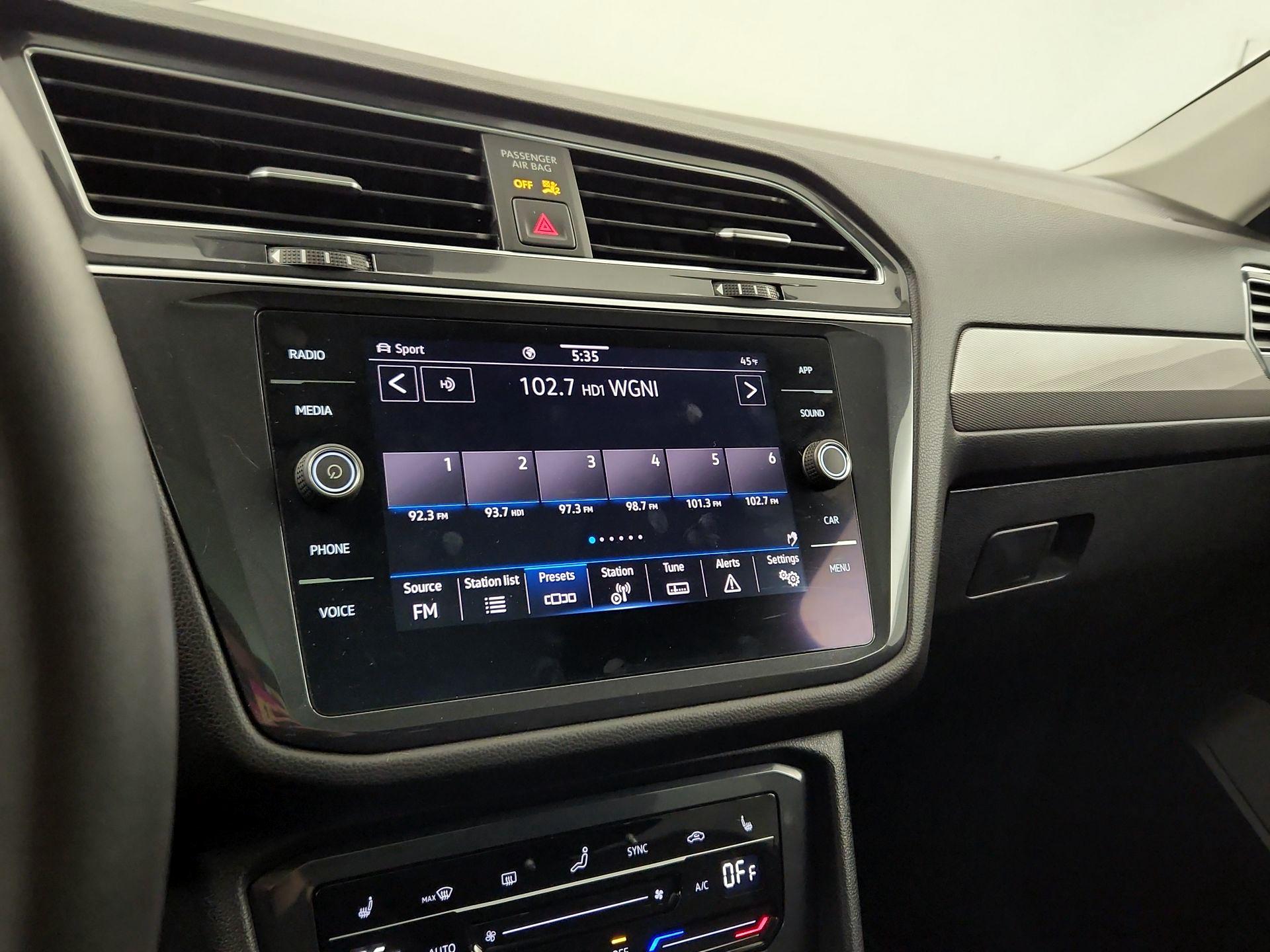 Thumbnail: 2022 Volkswagen Tiguan - 13