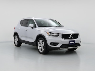 Silver 2022 Volvo XC40 T5 Momentum