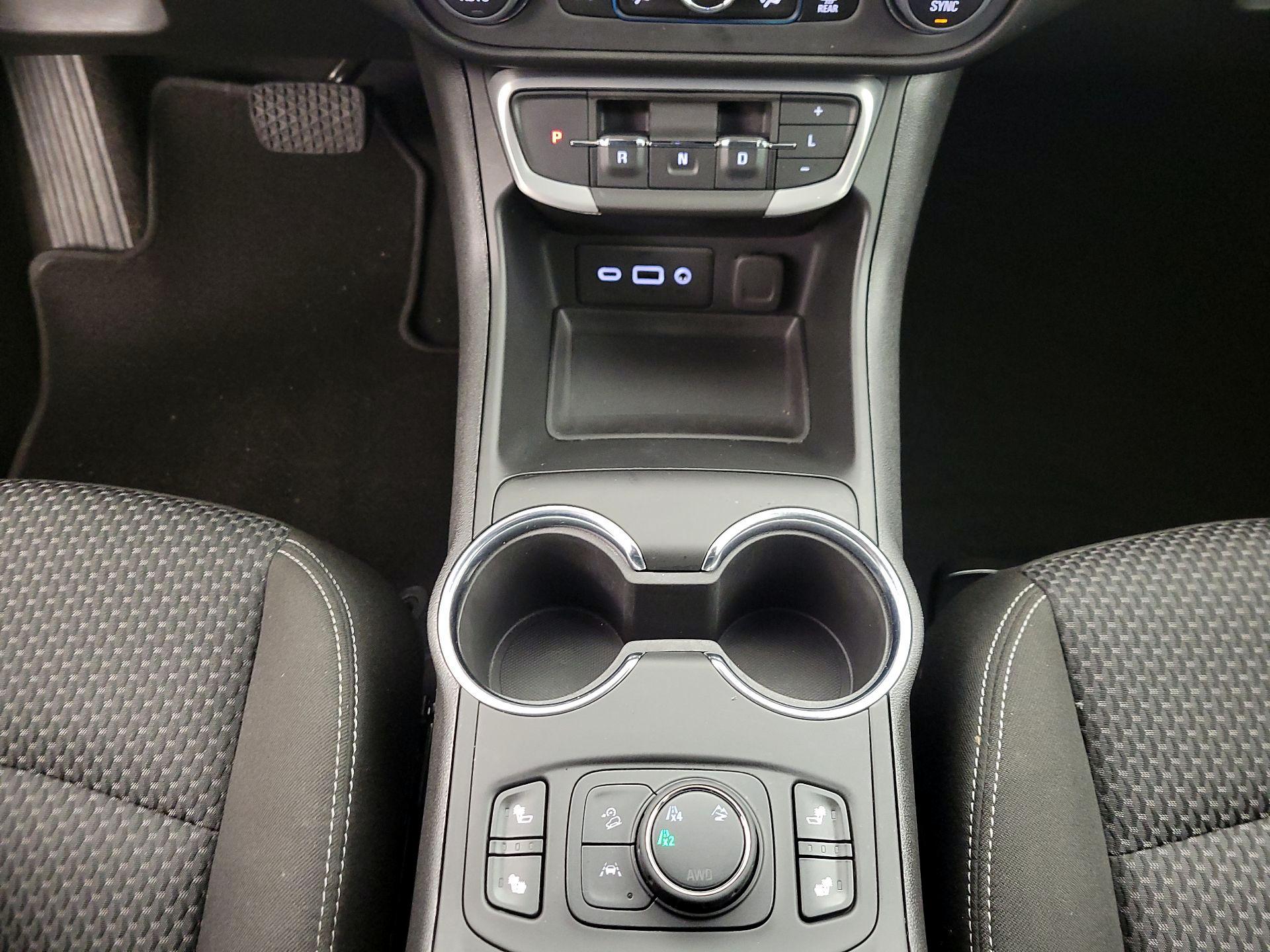 Thumbnail: 2023 GMC Terrain - 17