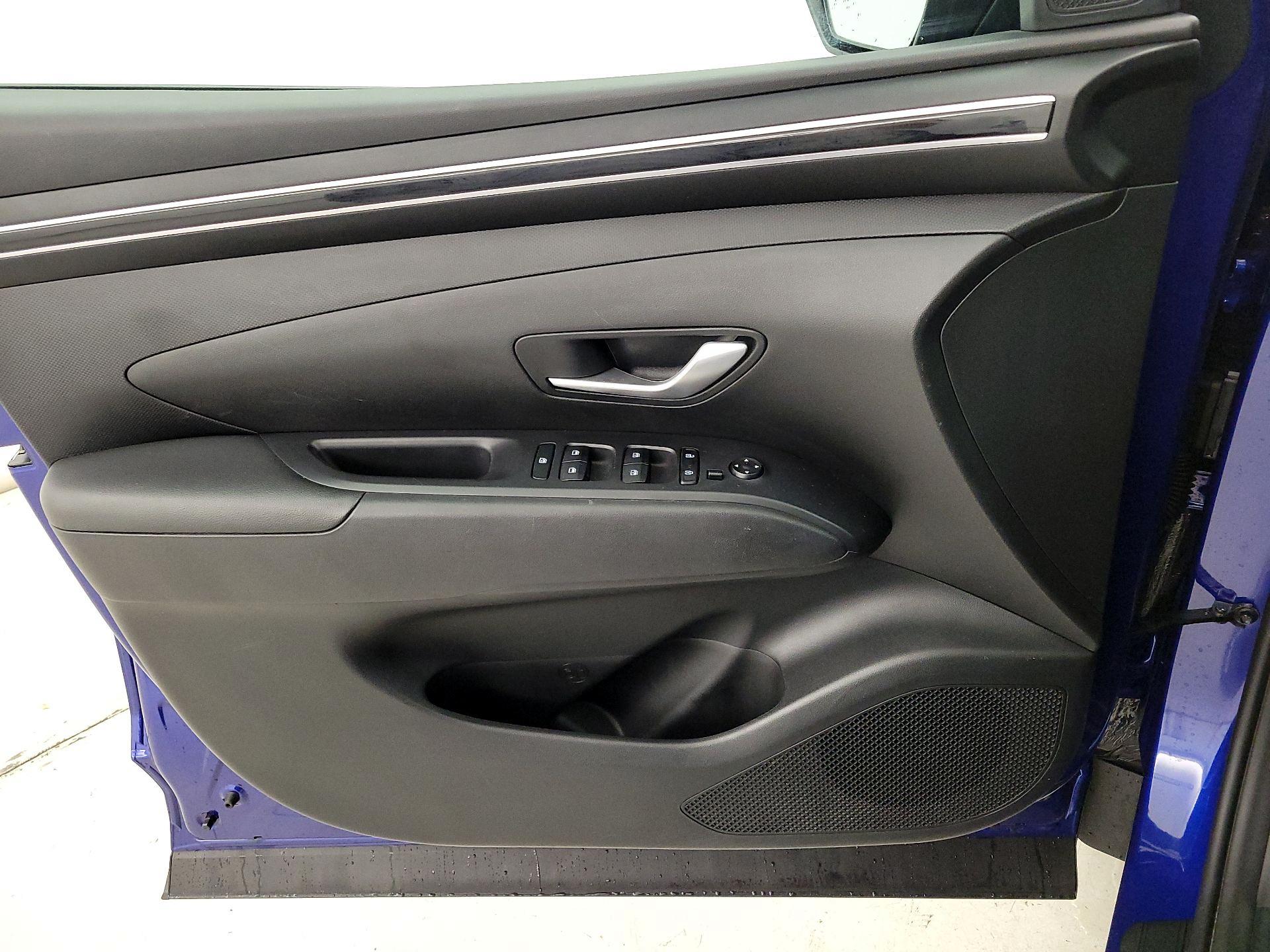 Thumbnail: 2023 Hyundai Tucson - 12