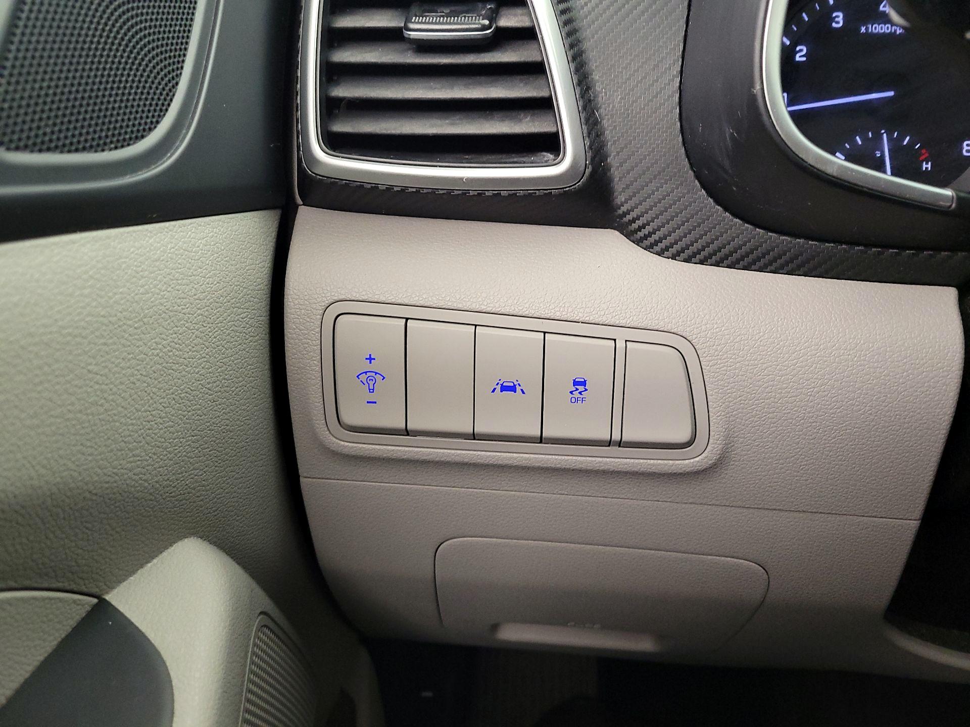 Thumbnail: 2021 Hyundai Tucson - 13