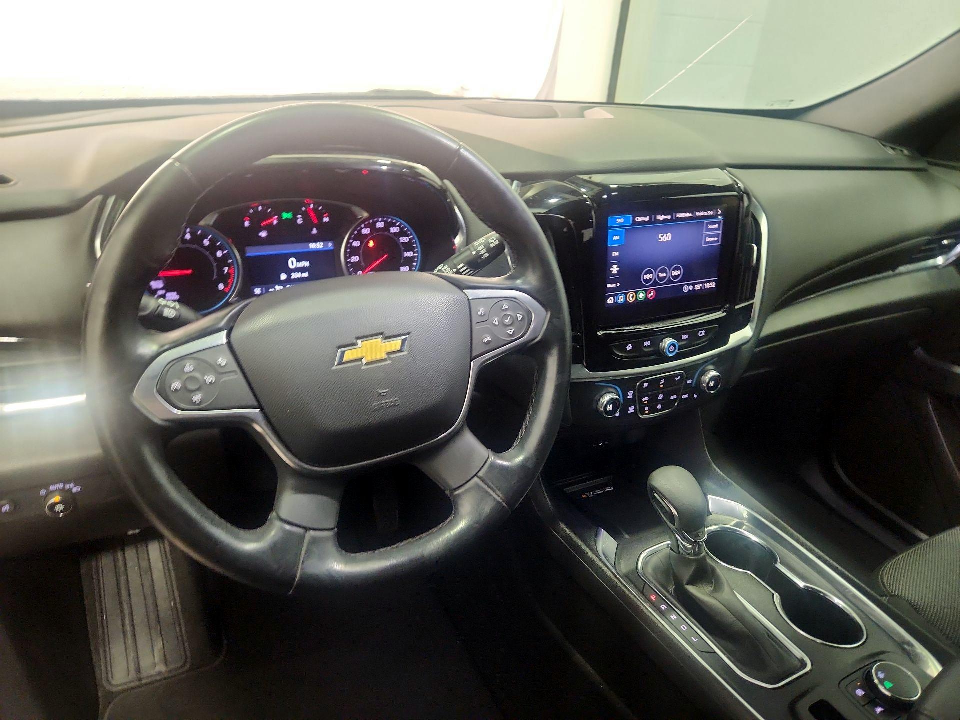 Thumbnail: 2023 Chevrolet Traverse - 9