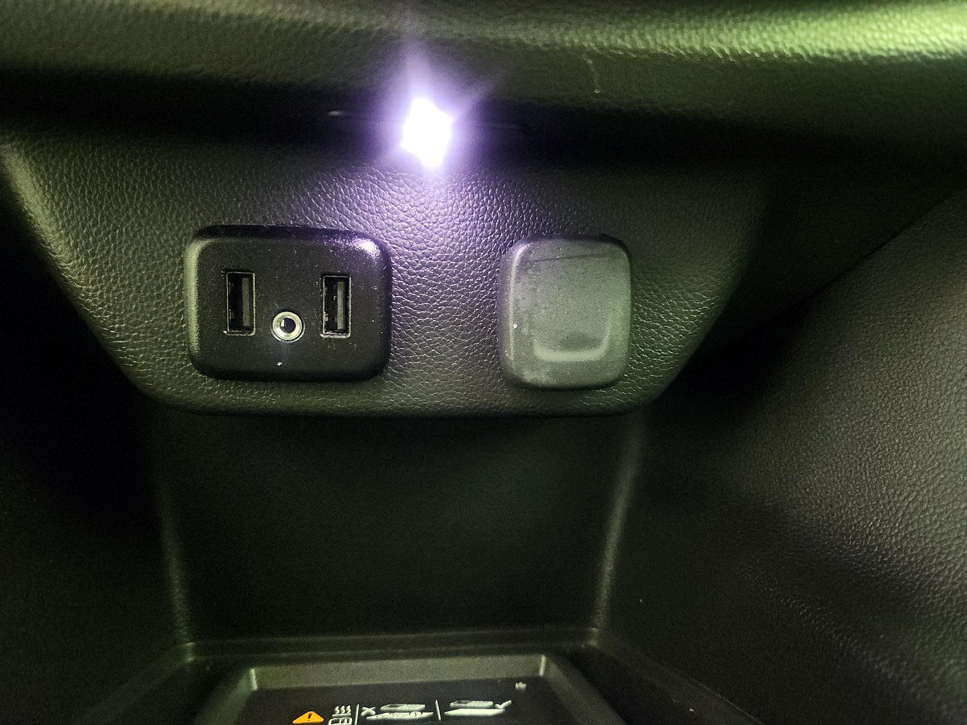 Thumbnail: 2023 Chevrolet Traverse - 18