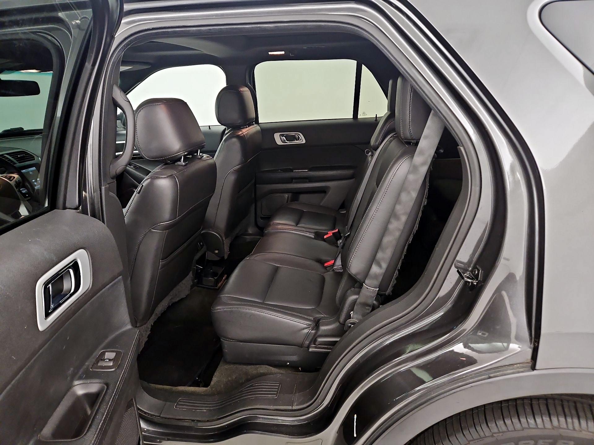 Thumbnail: 2015 Ford Explorer - 20