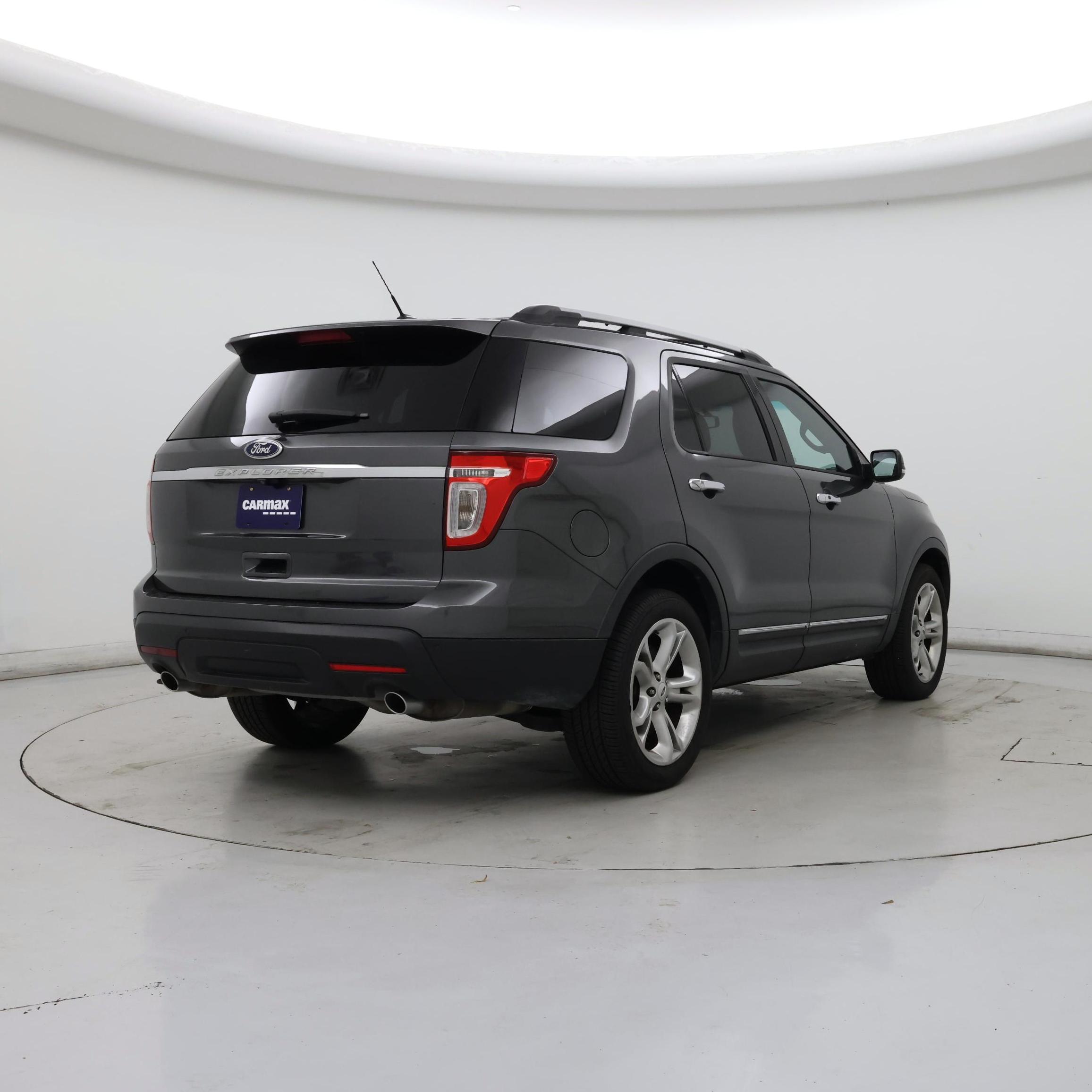 Thumbnail: 2015 Ford Explorer - 8