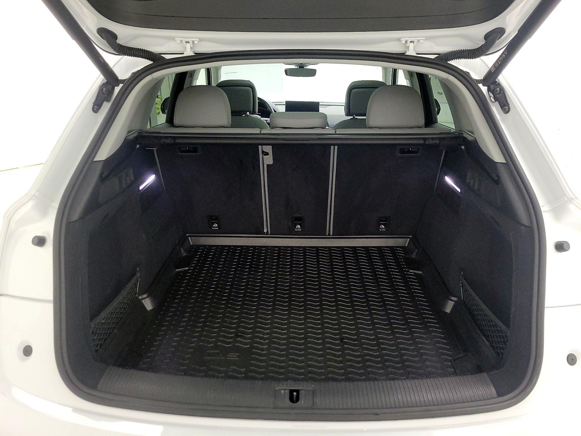 Thumbnail: 2022 Audi Q5 - 19