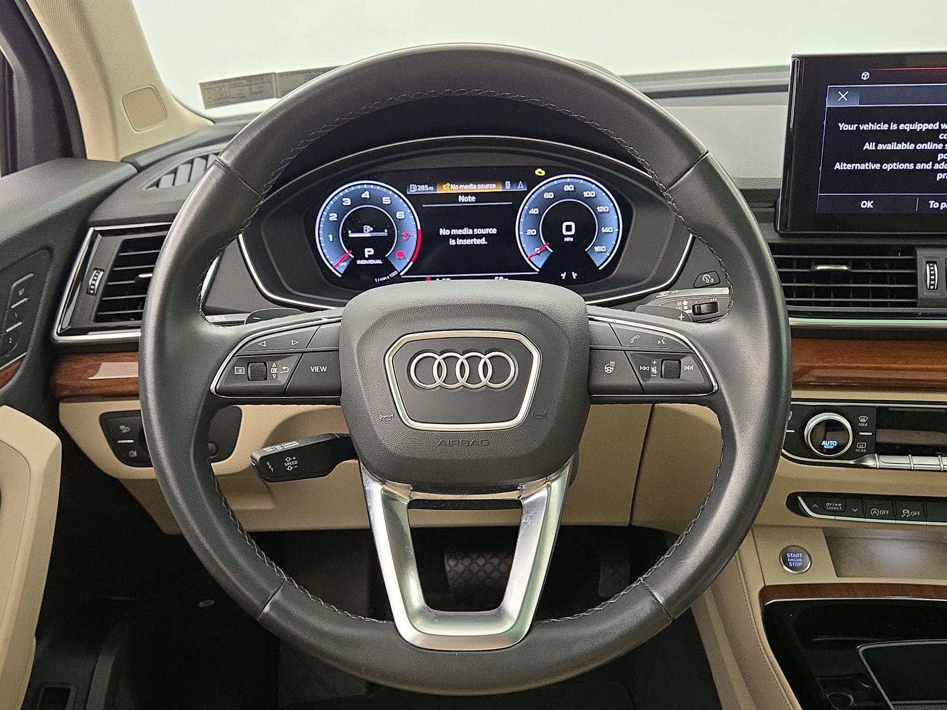 Thumbnail: 2022 Audi Q5 - 10
