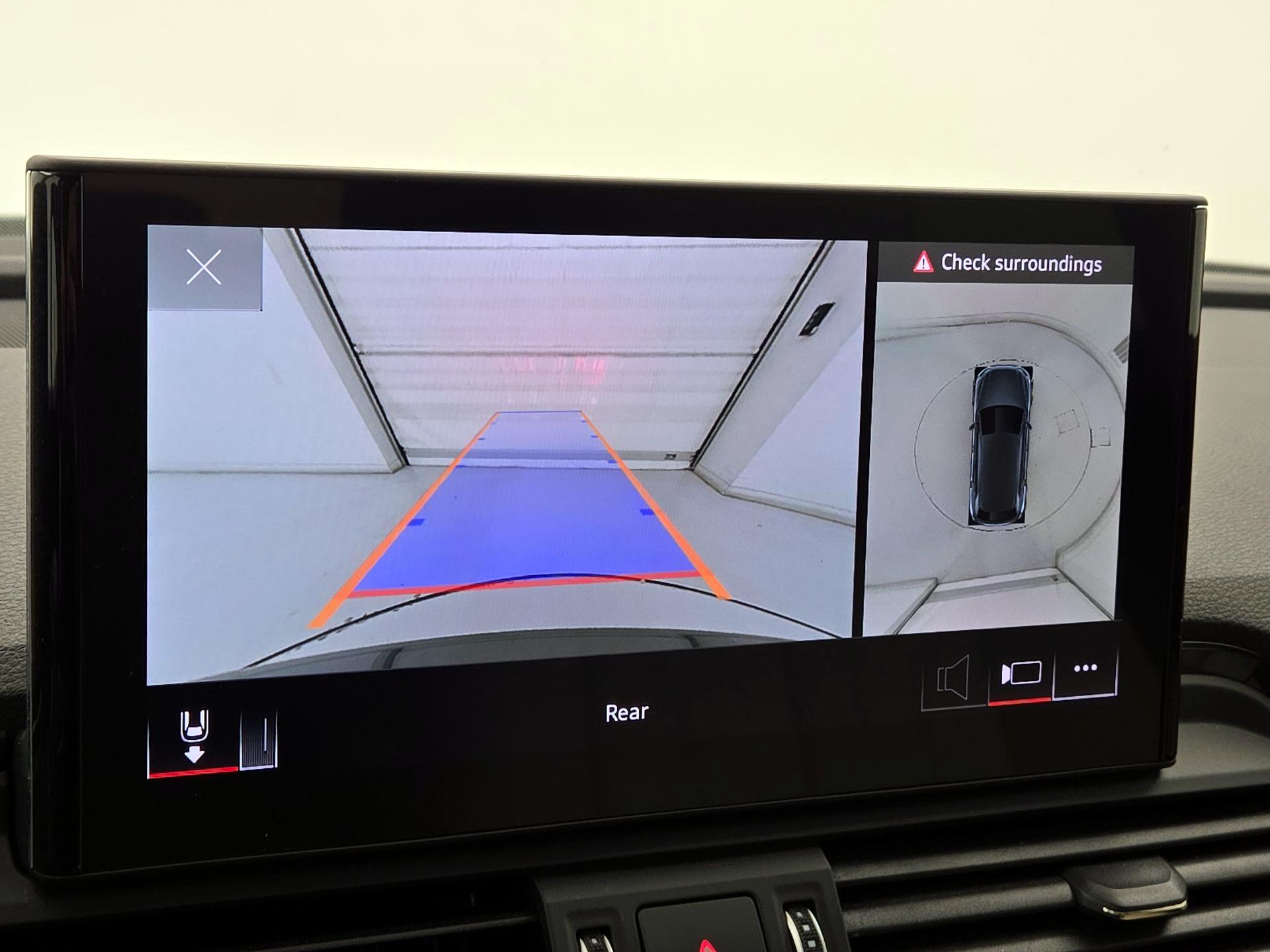 Thumbnail: 2022 Audi Q5 - 15