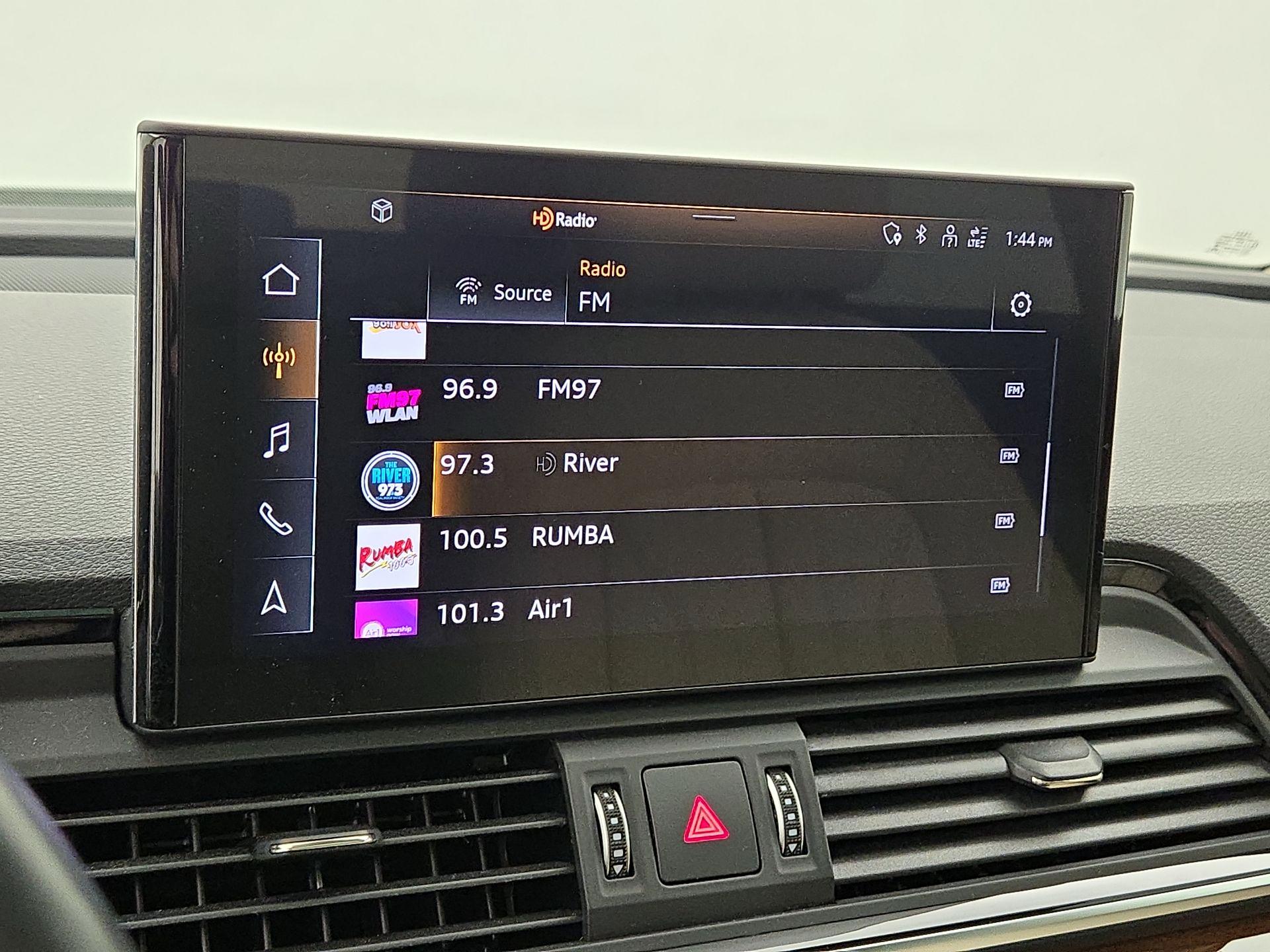 Thumbnail: 2022 Audi Q5 - 16