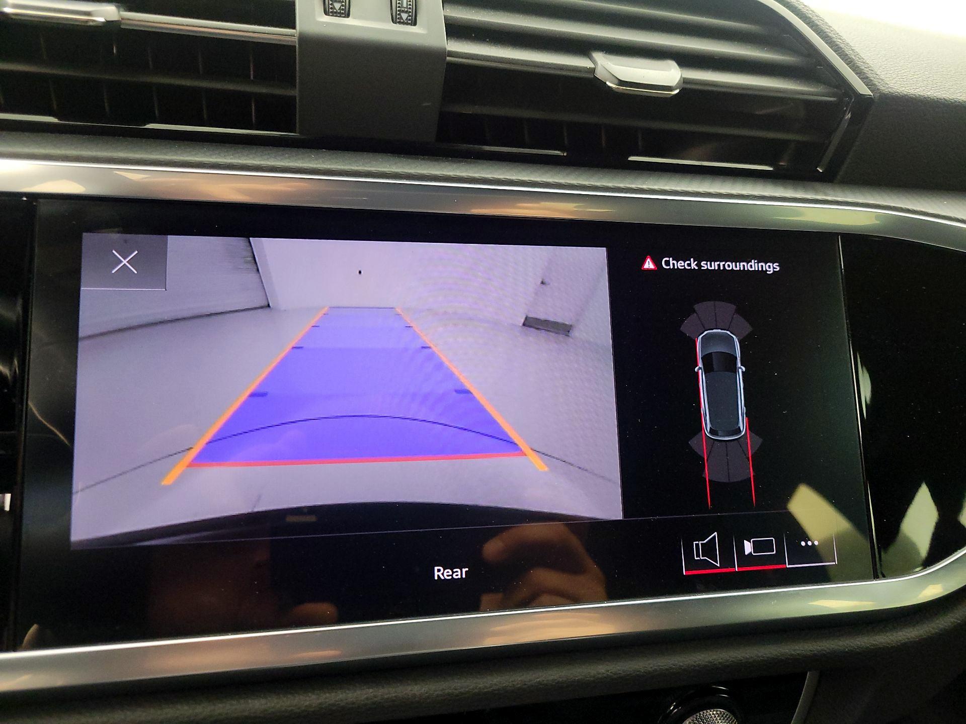 Thumbnail: 2023 Audi Q3 - 14