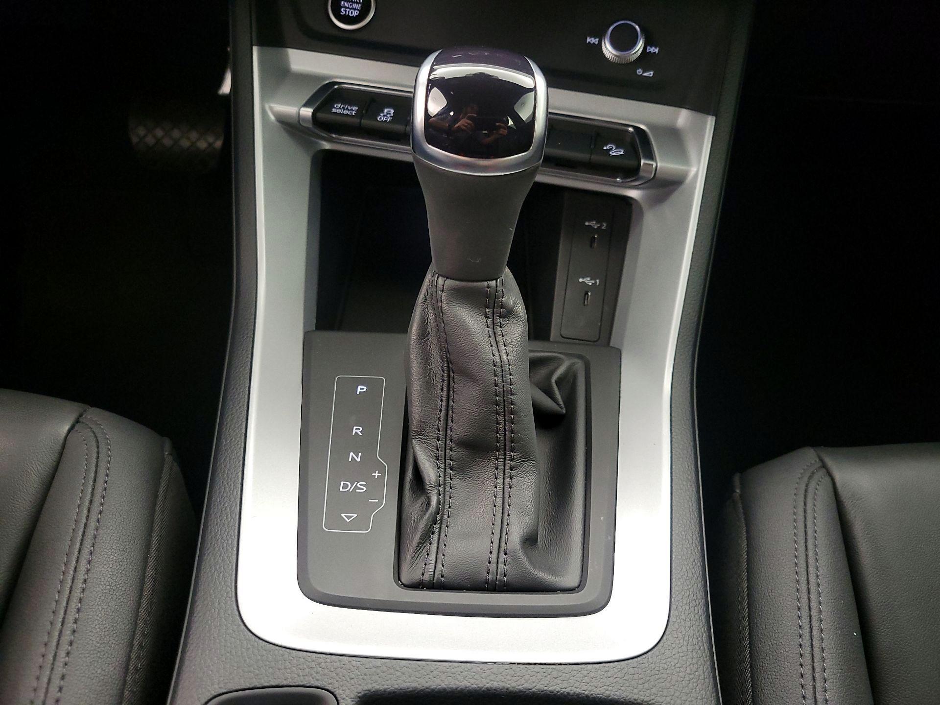 Thumbnail: 2023 Audi Q3 - 17