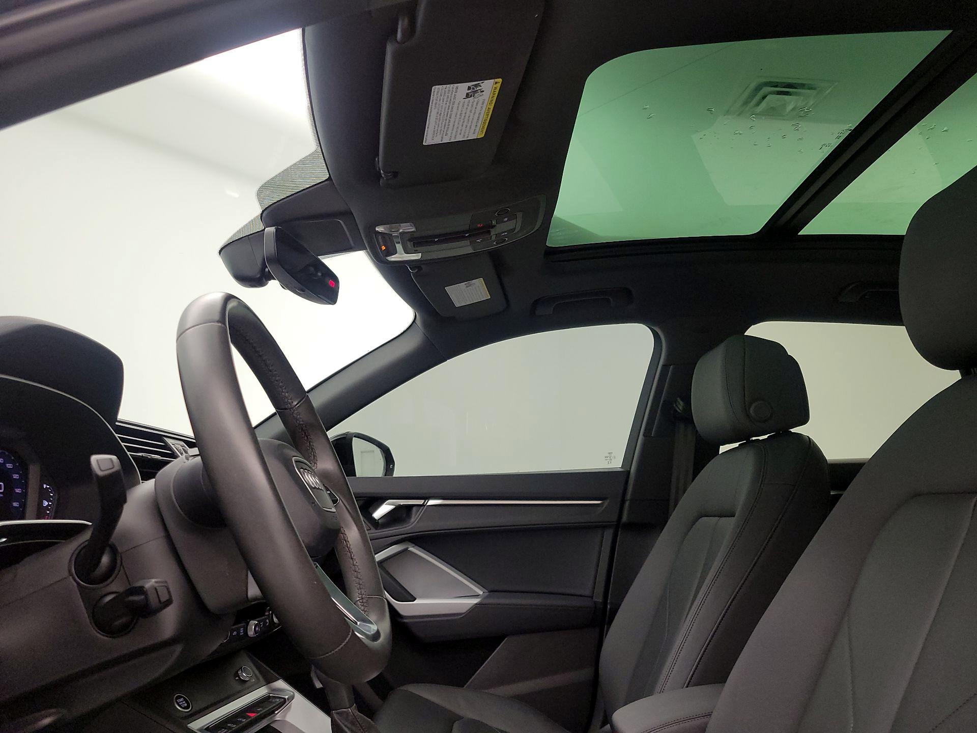 Thumbnail: 2023 Audi Q3 - 19