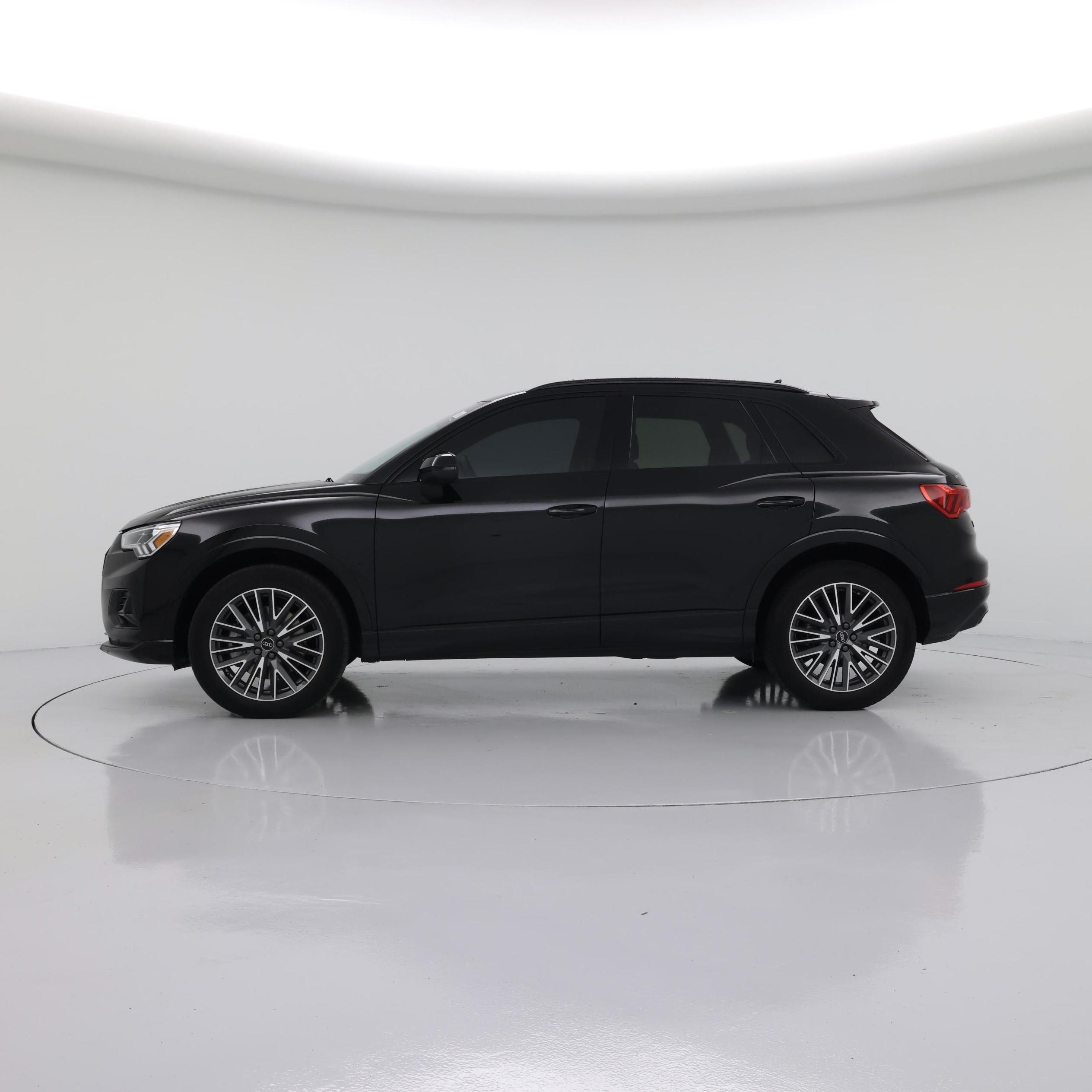 Thumbnail: 2023 Audi Q3 - 3