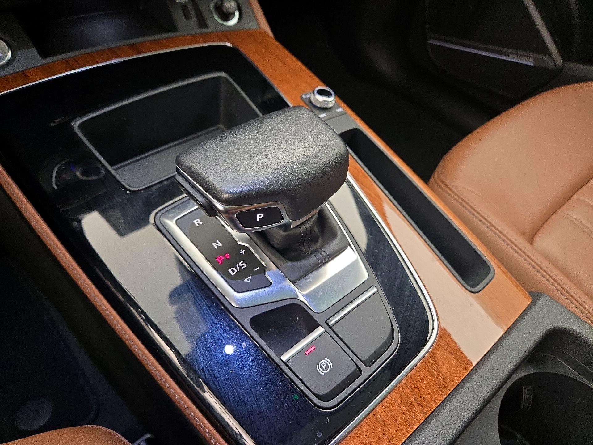 Thumbnail: 2023 Audi Q5 - 17