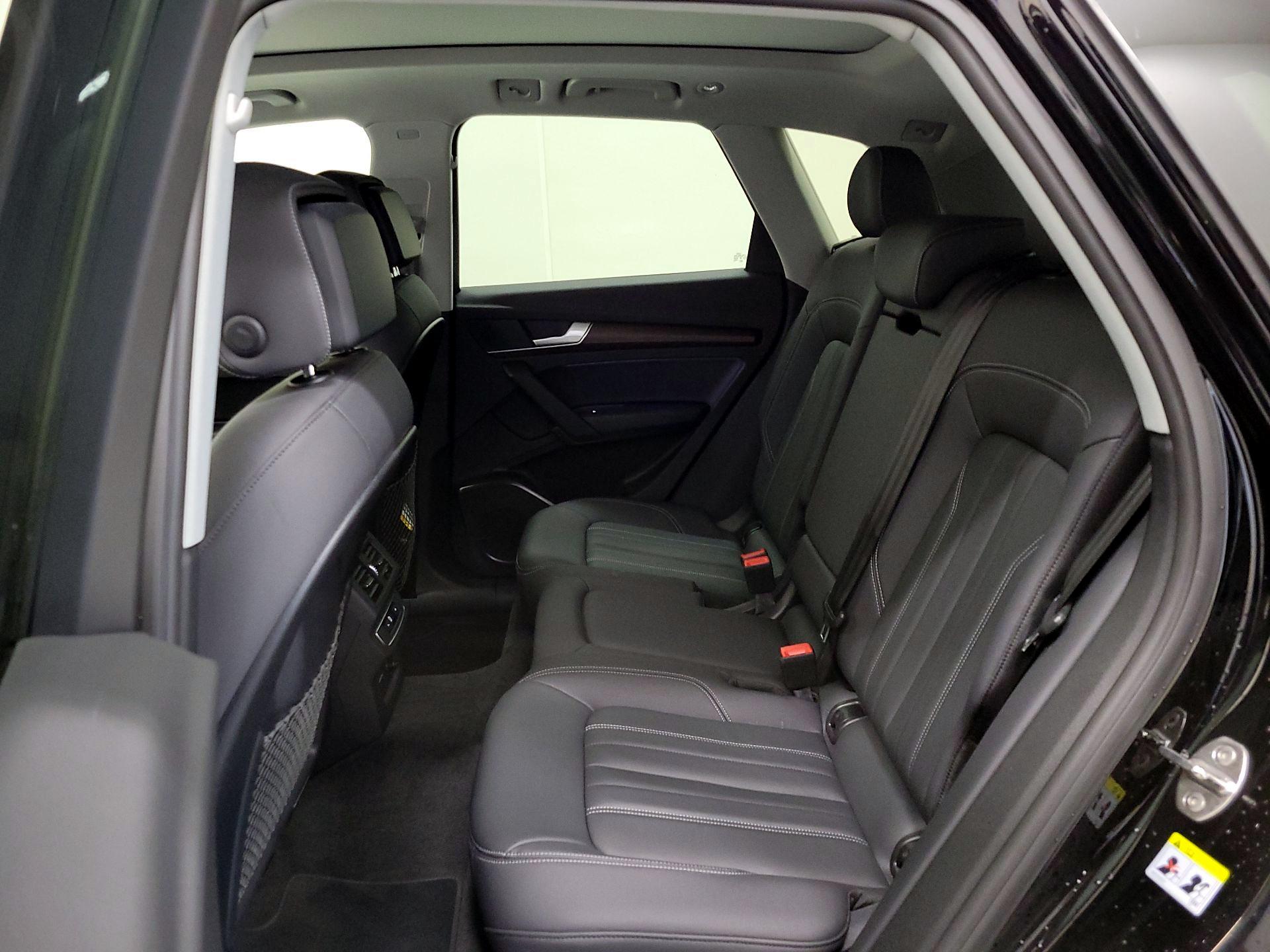 Thumbnail: 2022 Audi Q5 - 20