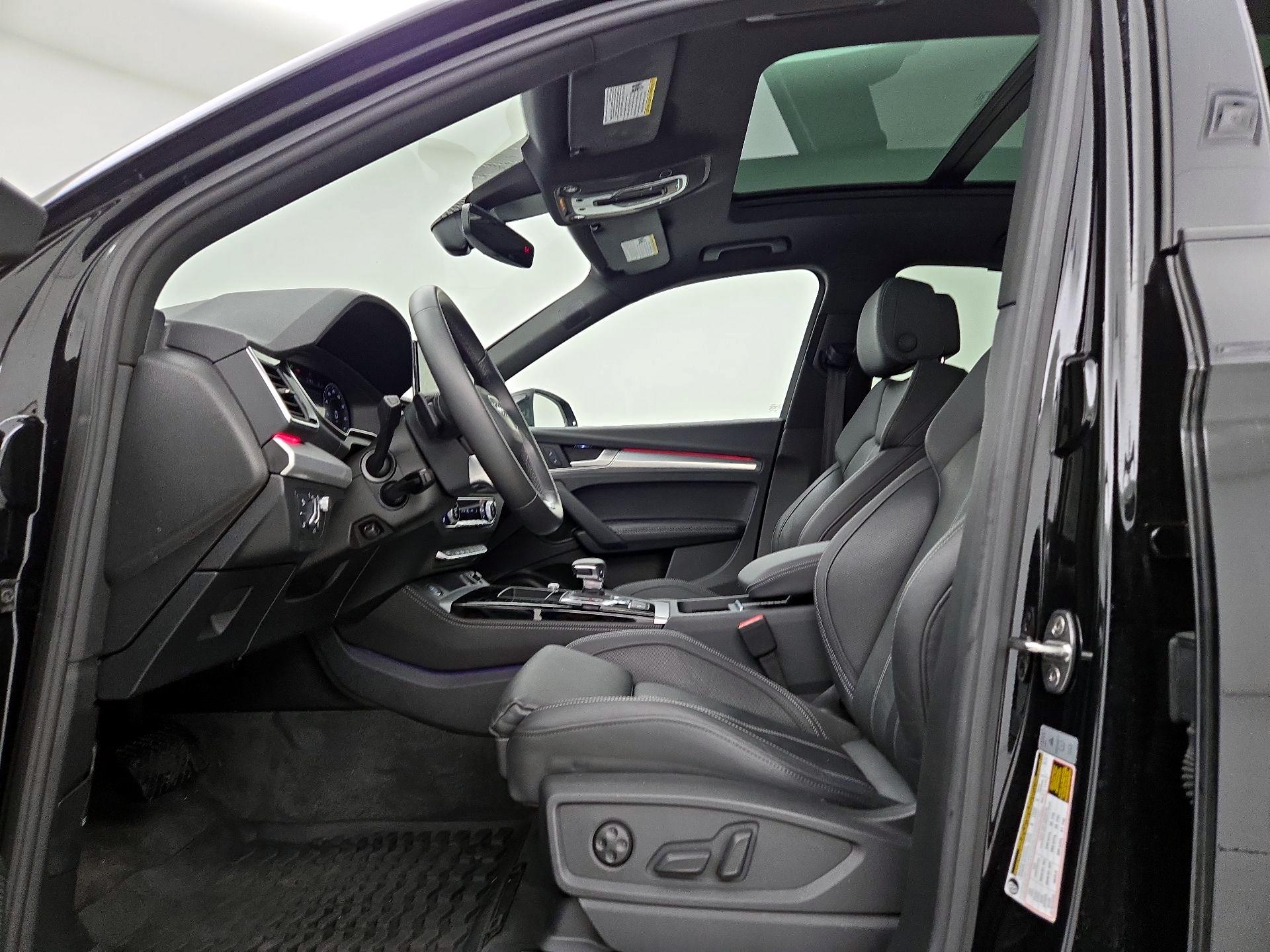 Thumbnail: 2023 Audi Q5 - 11