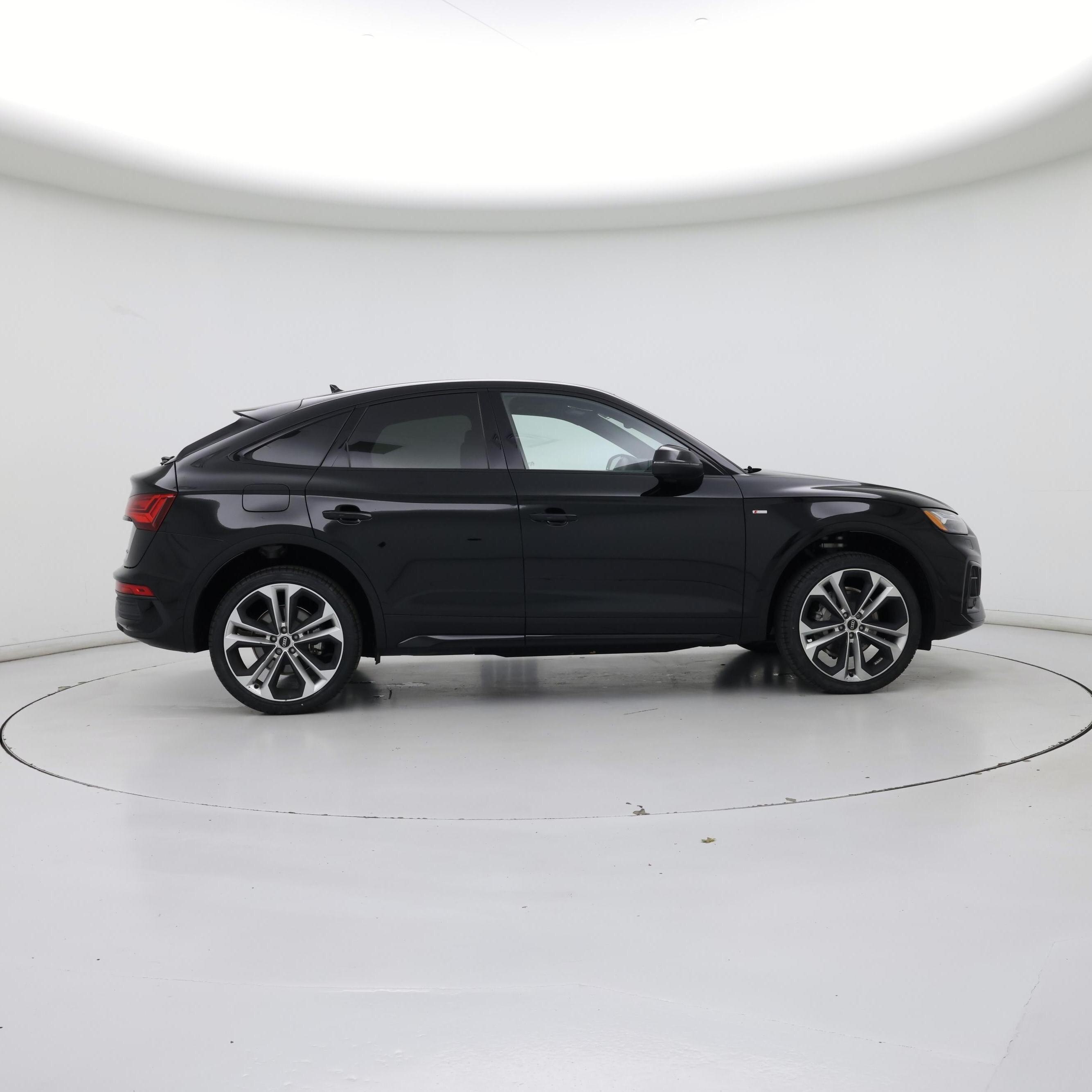 Thumbnail: 2023 Audi Q5 - 7