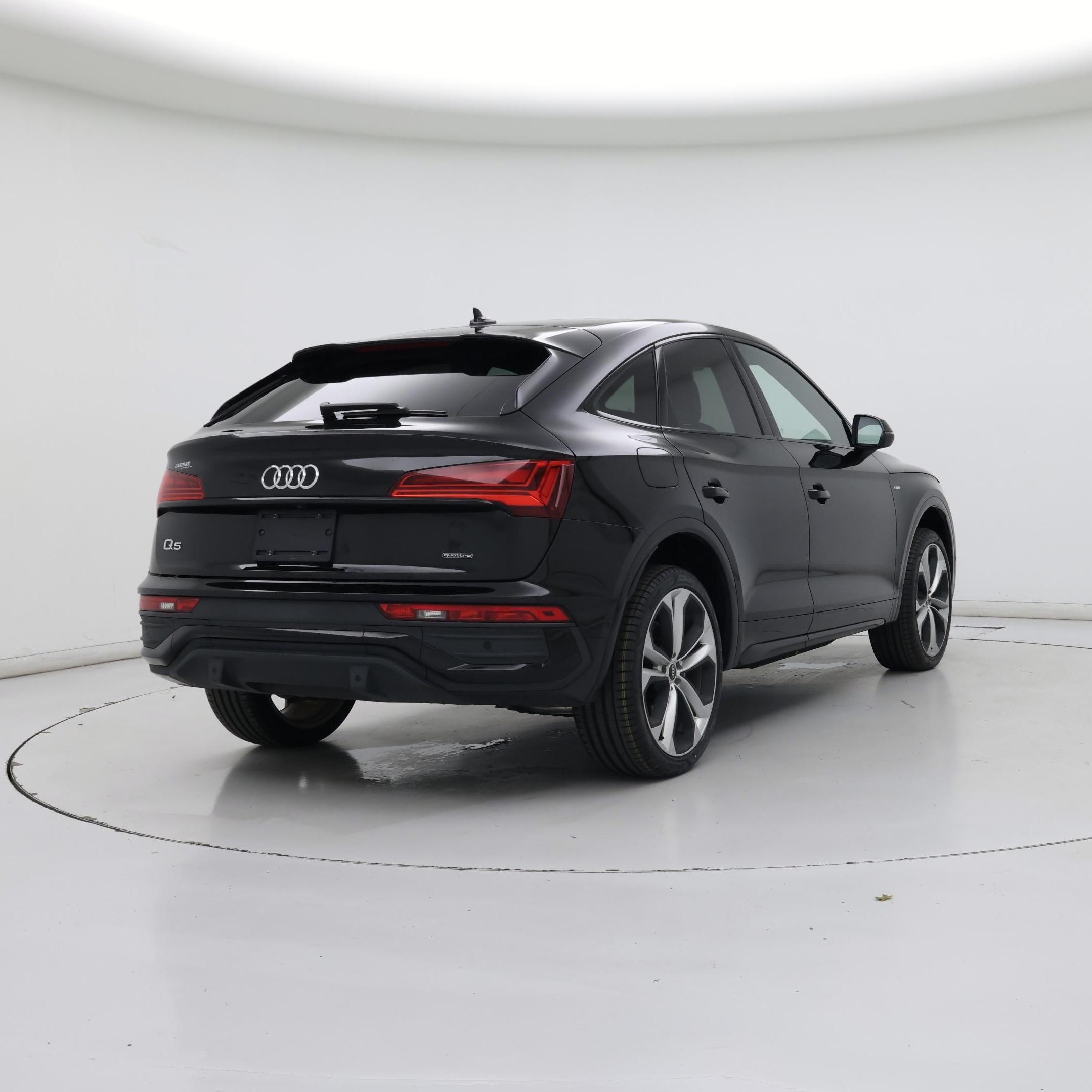 Thumbnail: 2023 Audi Q5 - 8
