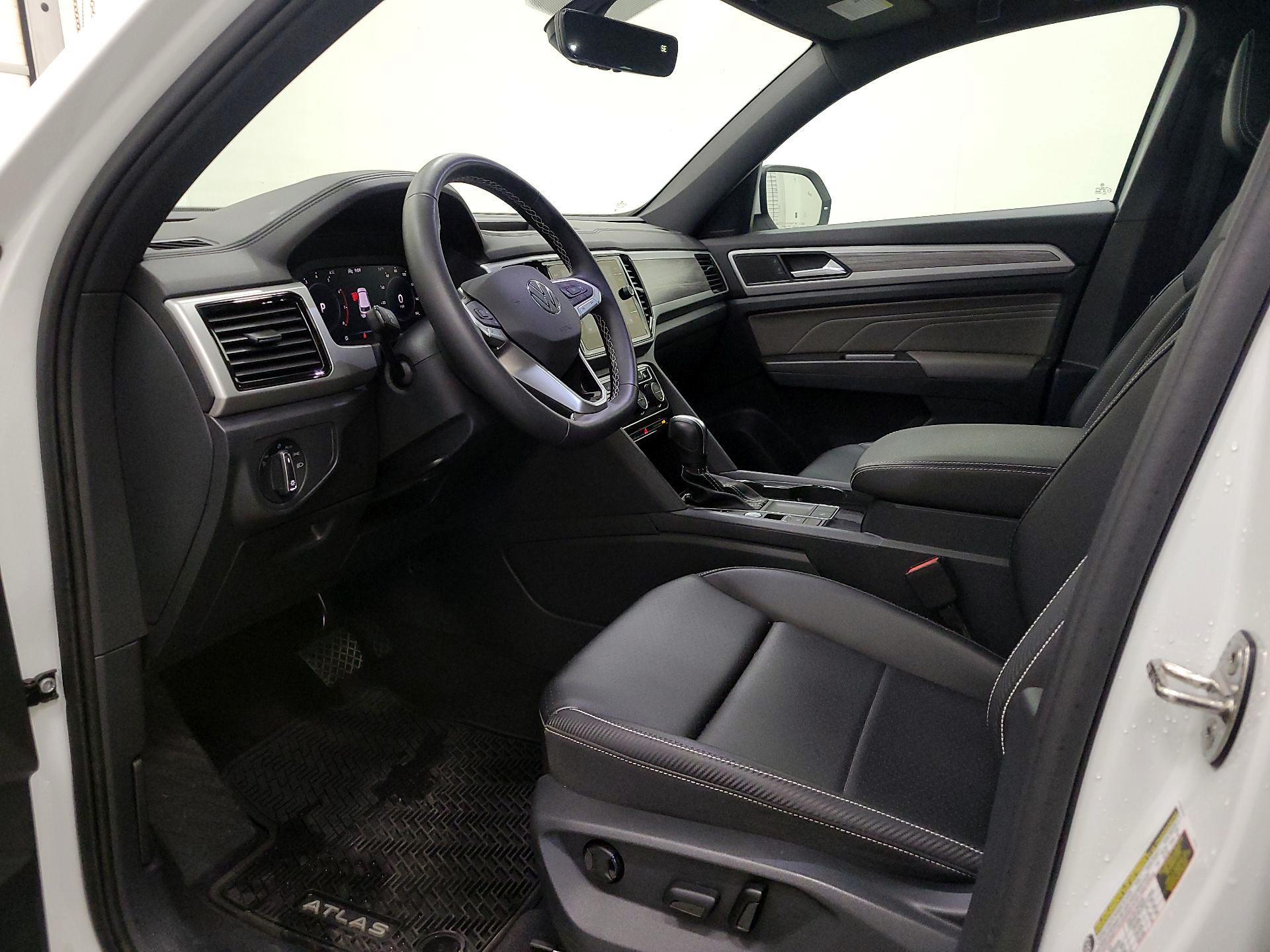 Thumbnail: 2023 Volkswagen Atlas - 11