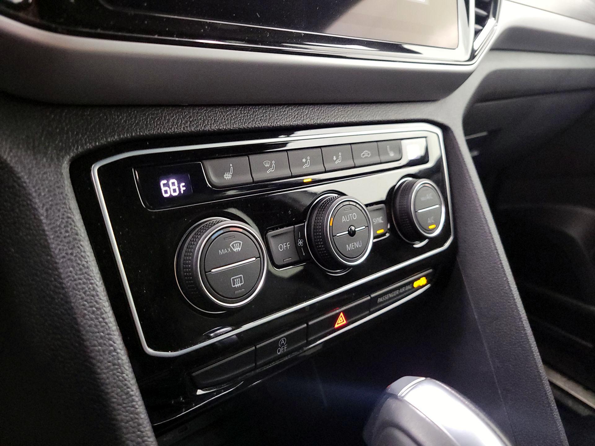 Thumbnail: 2023 Volkswagen Atlas - 16