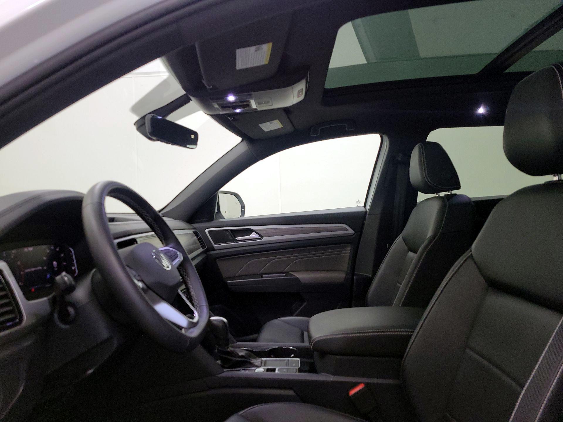 Thumbnail: 2023 Volkswagen Atlas - 19