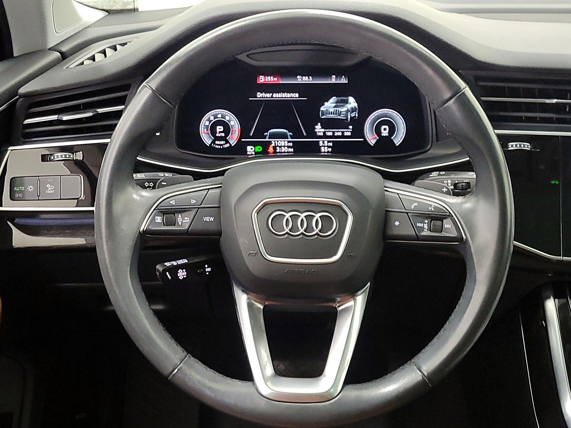 Thumbnail: 2022 Audi Q7 - 10