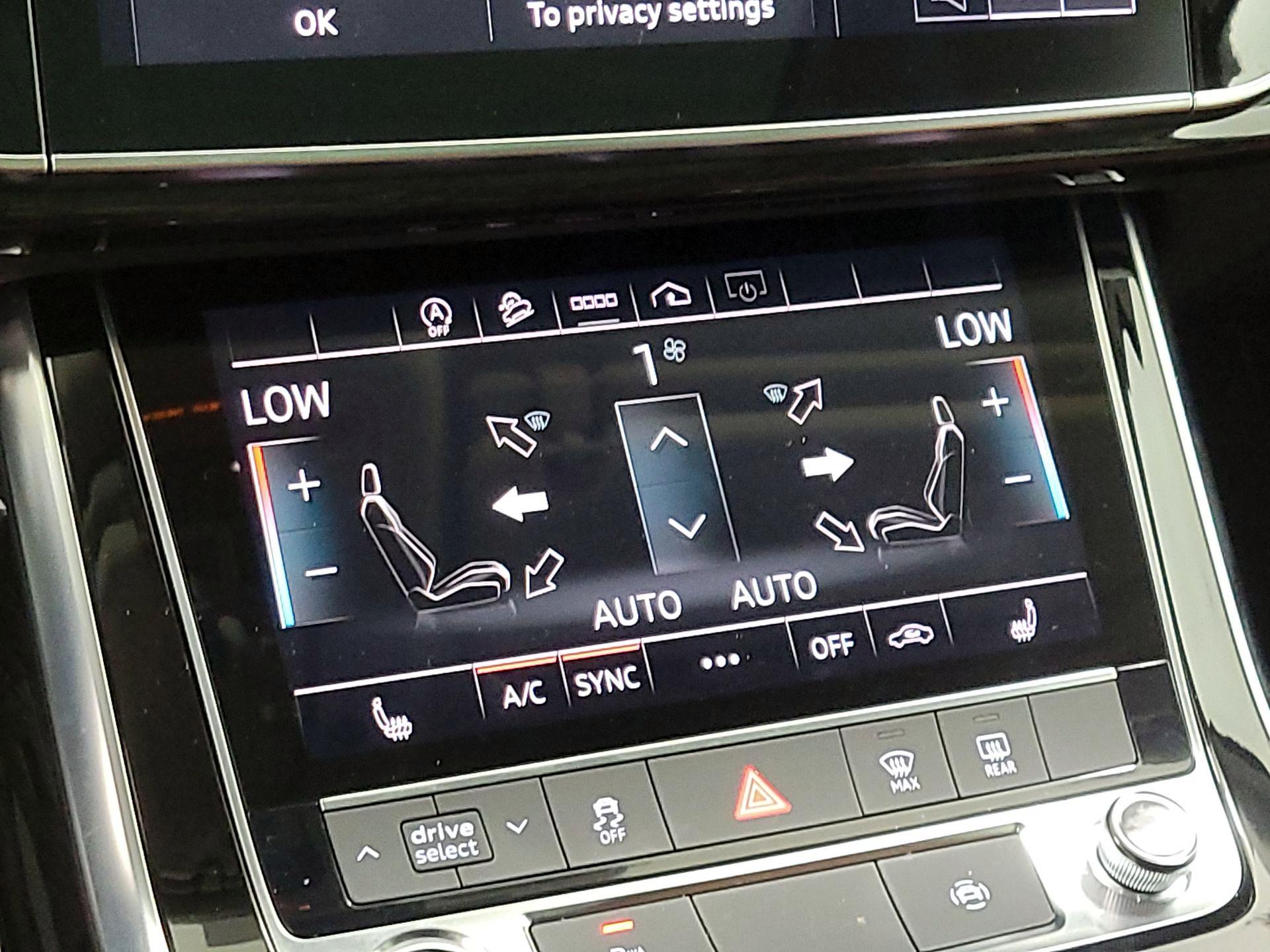 Thumbnail: 2022 Audi Q7 - 16