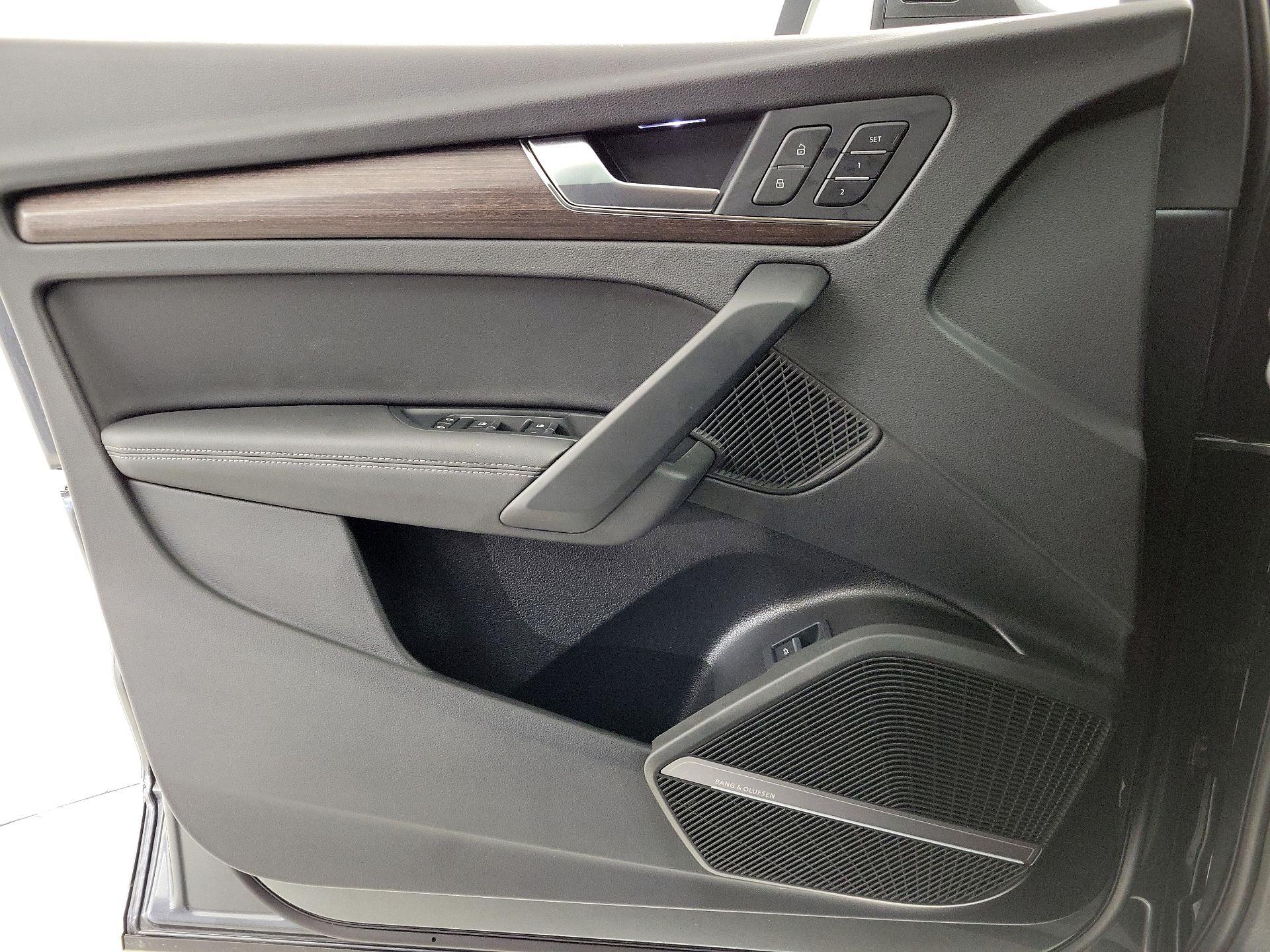 Thumbnail: 2023 Audi Q5 - 12