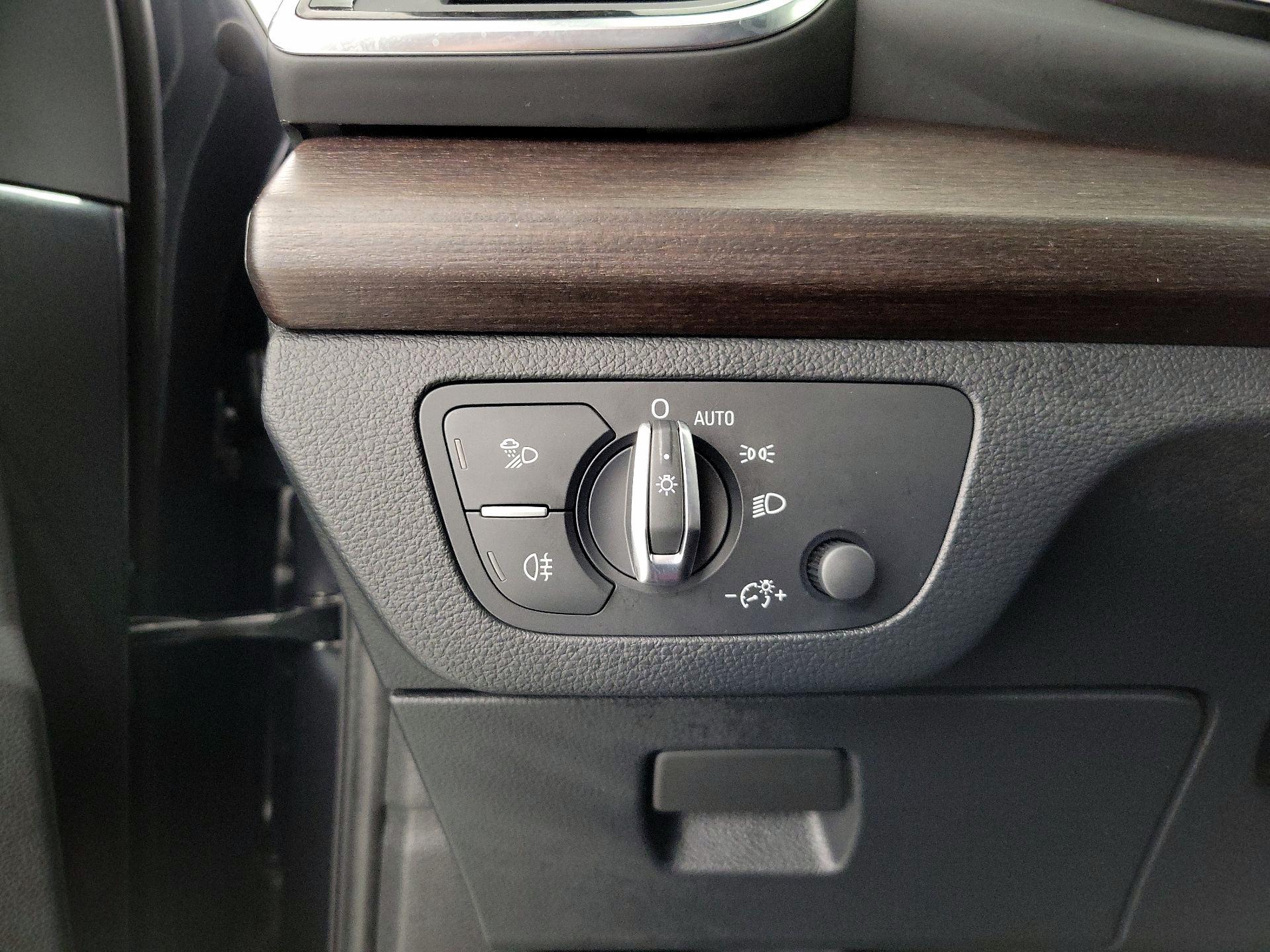 Thumbnail: 2023 Audi Q5 - 13