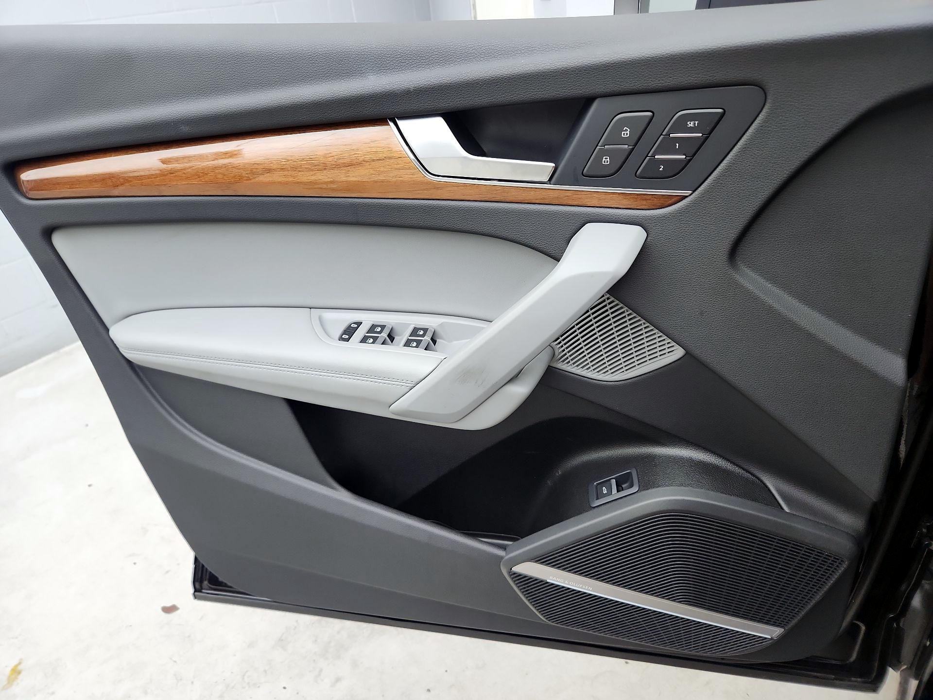 Thumbnail: 2022 Audi Q5 - 12