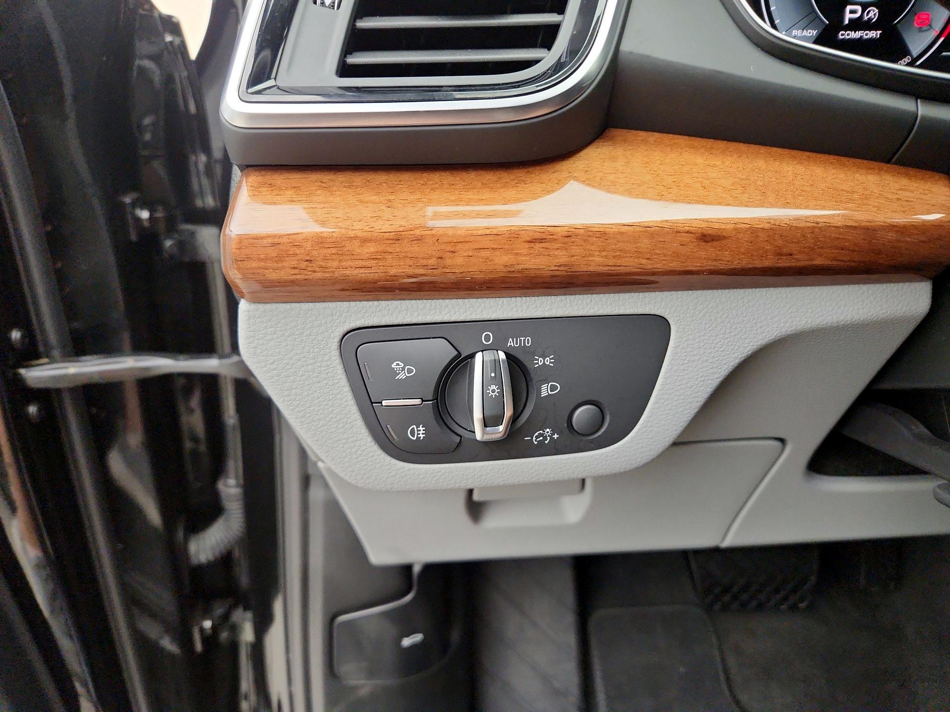 Thumbnail: 2022 Audi Q5 - 13