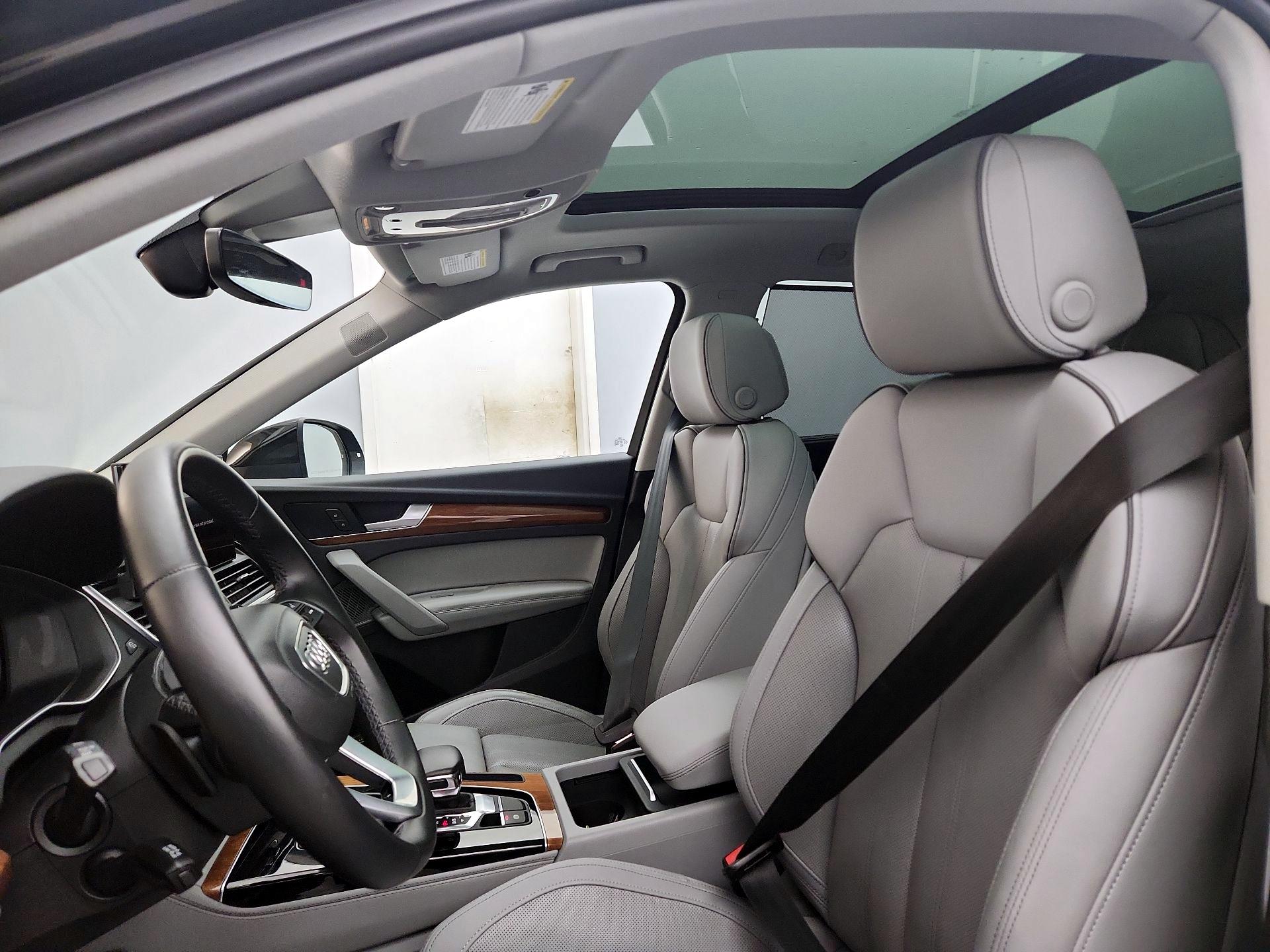 Thumbnail: 2022 Audi Q5 - 19