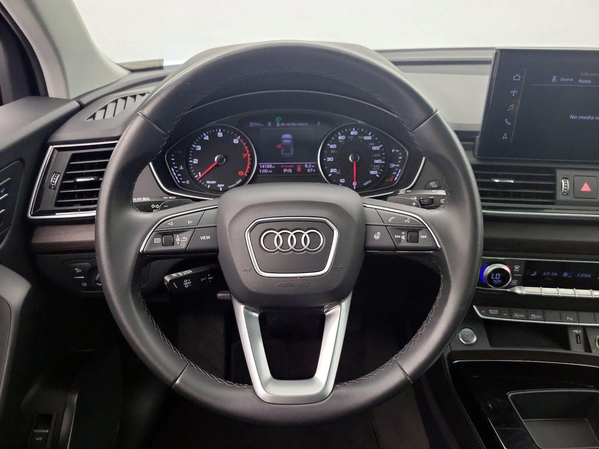 Thumbnail: 2023 Audi Q5 - 10