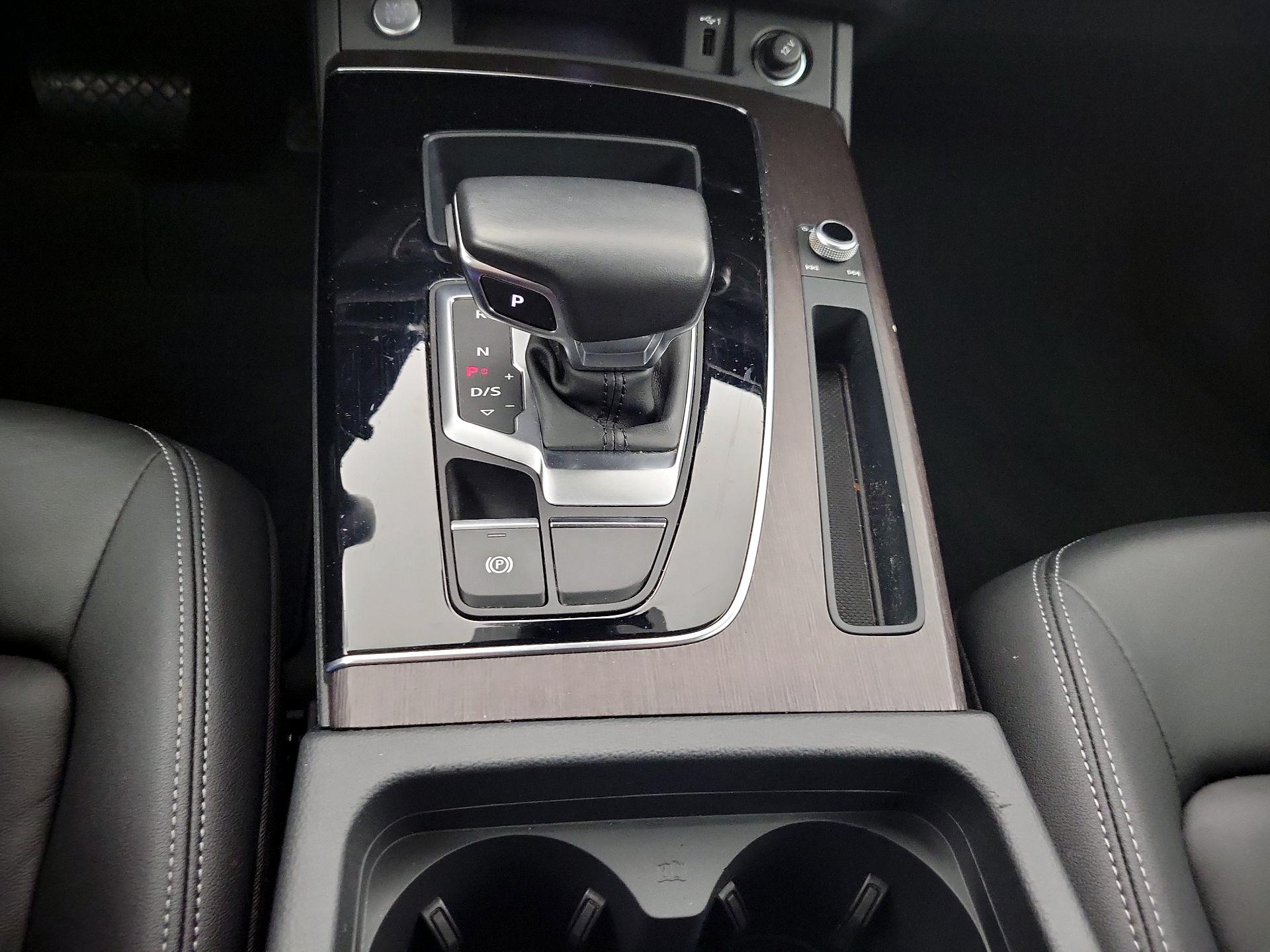 Thumbnail: 2023 Audi Q5 - 17