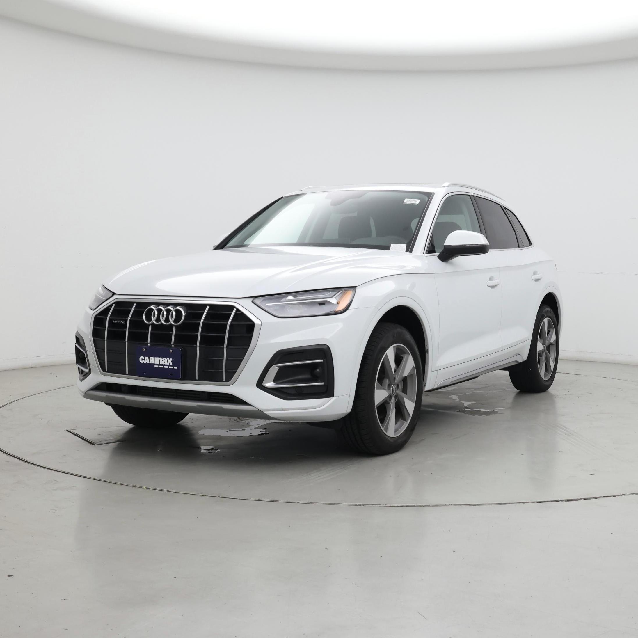 Thumbnail: 2023 Audi Q5 - 4