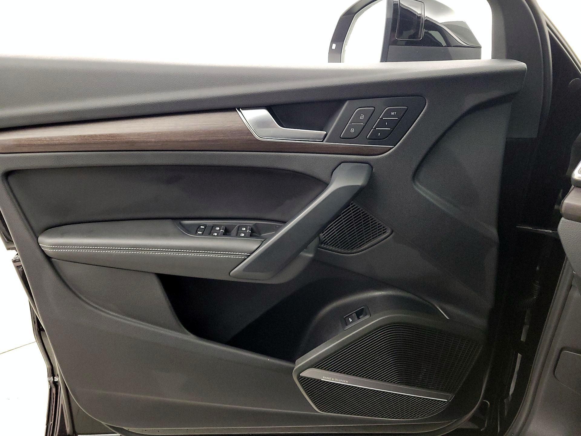 Thumbnail: 2023 Audi Q5 - 12