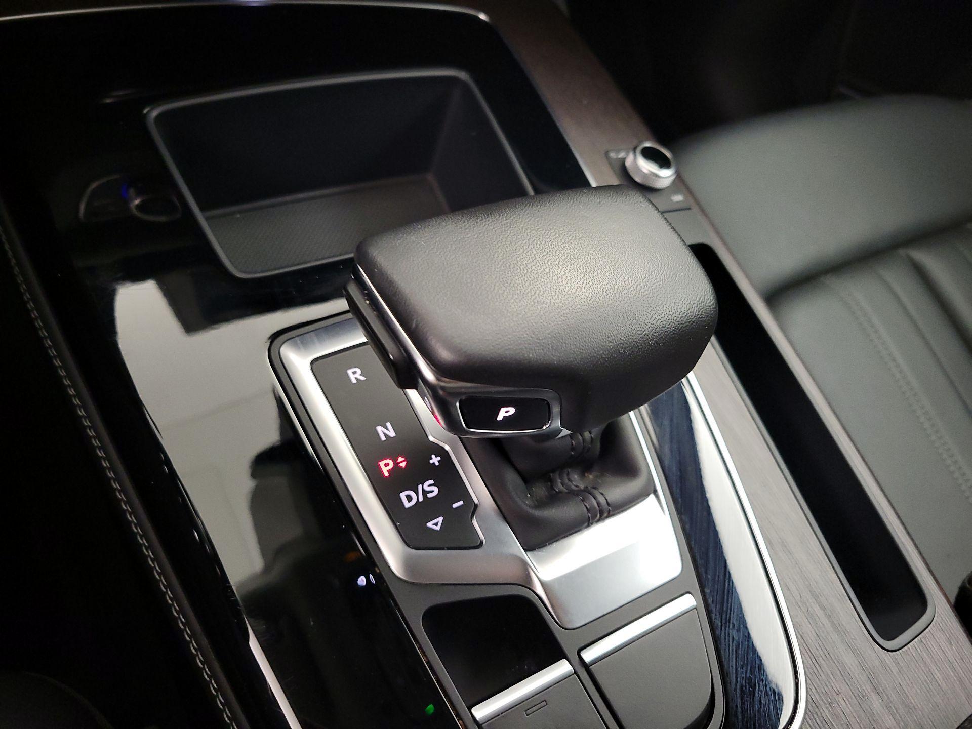 Thumbnail: 2023 Audi Q5 - 18