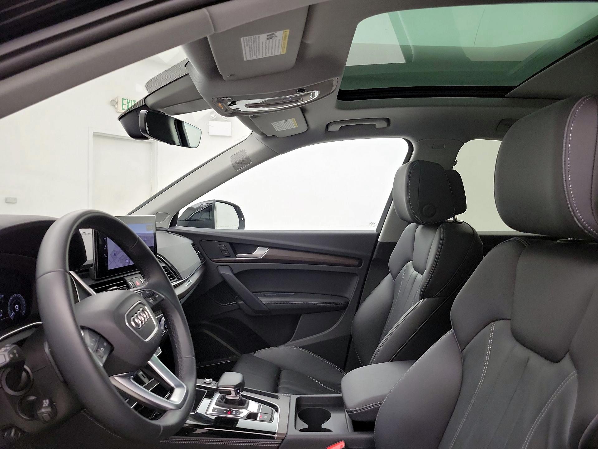 Thumbnail: 2023 Audi Q5 - 20