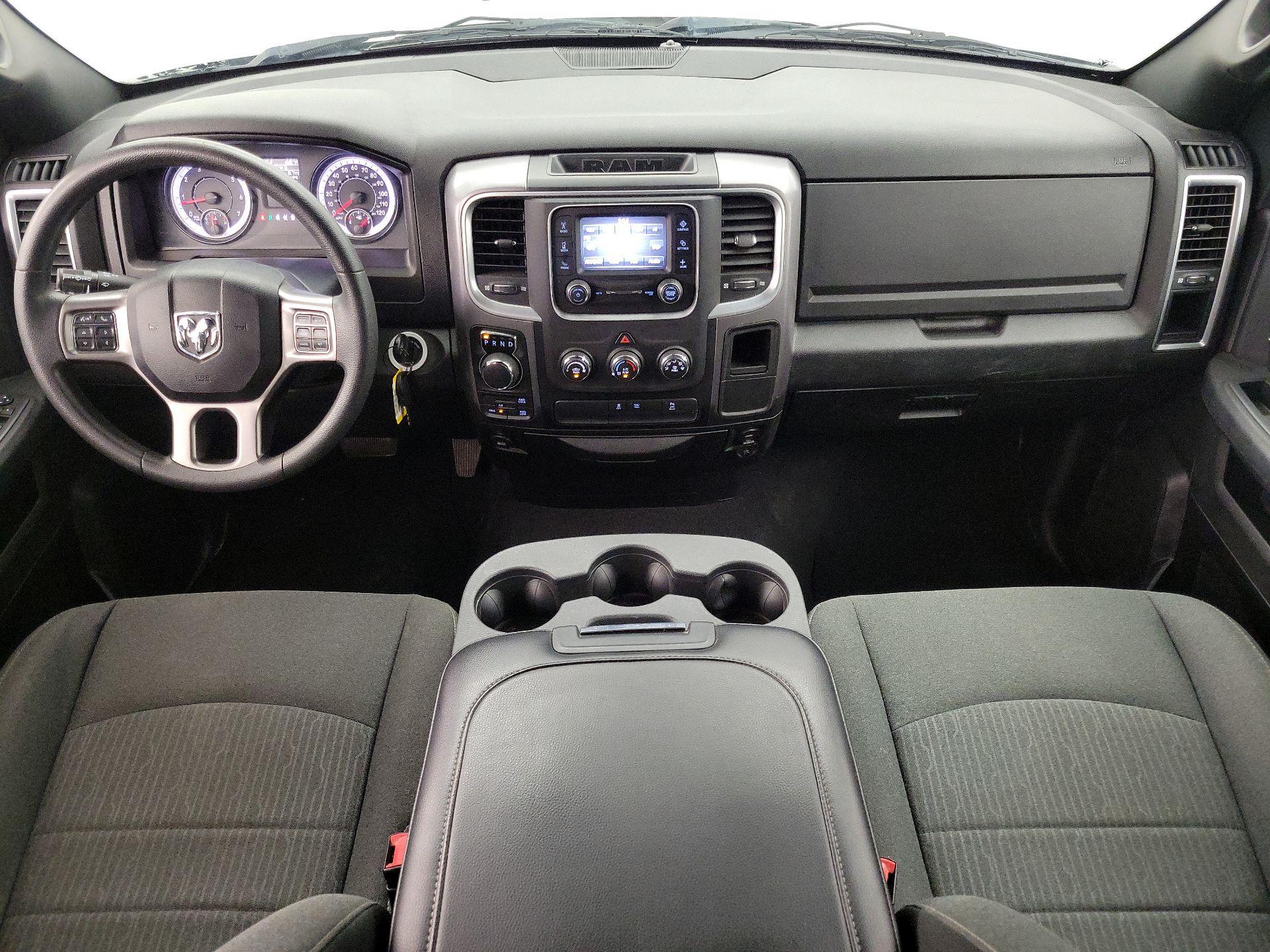 Thumbnail: 2021 RAM 1500 Classic - 9